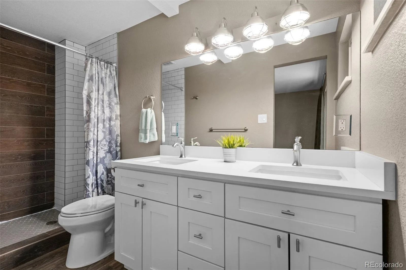 1435 S Zephyr Street Denver CO 80232 MLS #REC3044119 07052026225311 1600 17