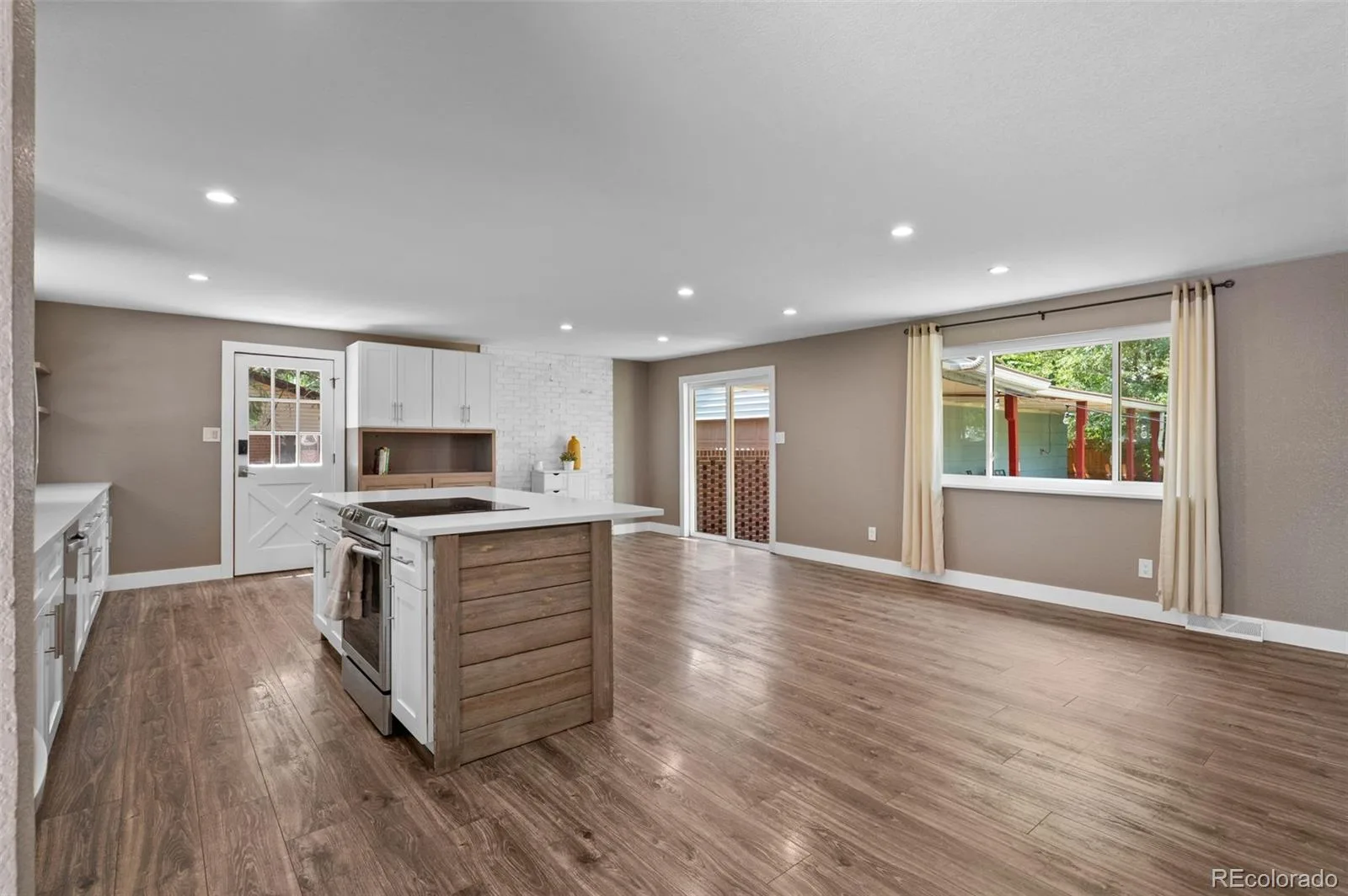 1435 S Zephyr Street Denver CO 80232 MLS #REC3044119 07052026225311 1600 2