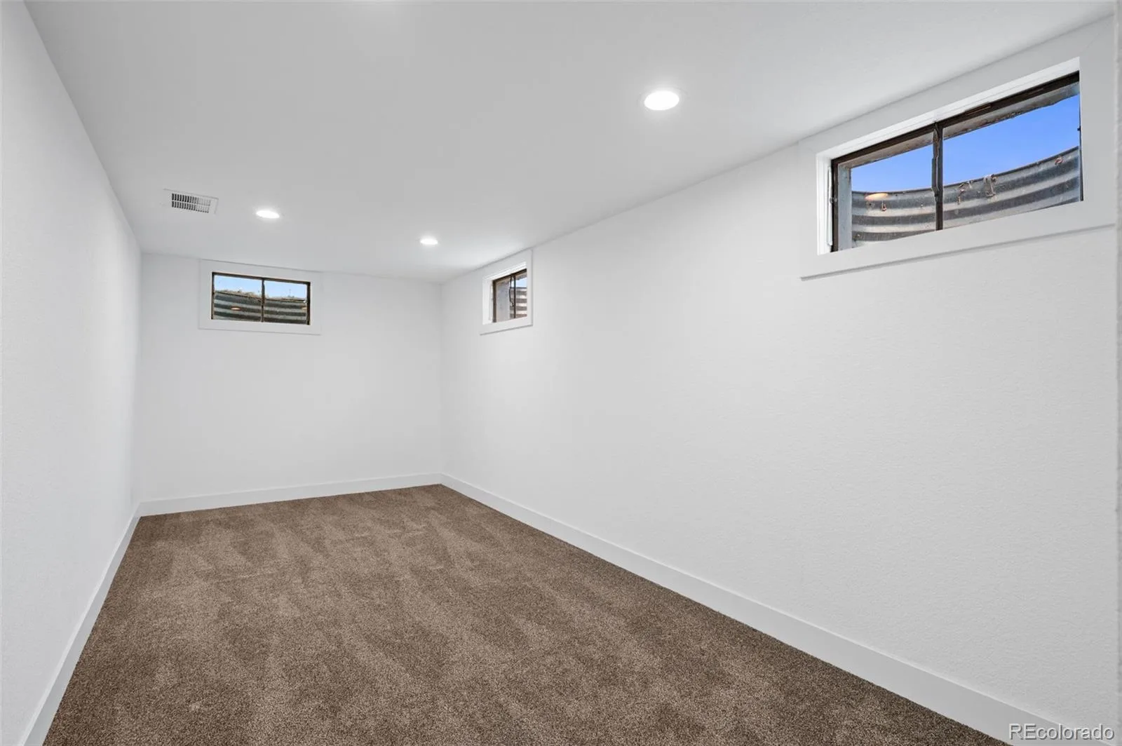 1435 S Zephyr Street Denver CO 80232 MLS #REC3044119 07052026225311 1600 28