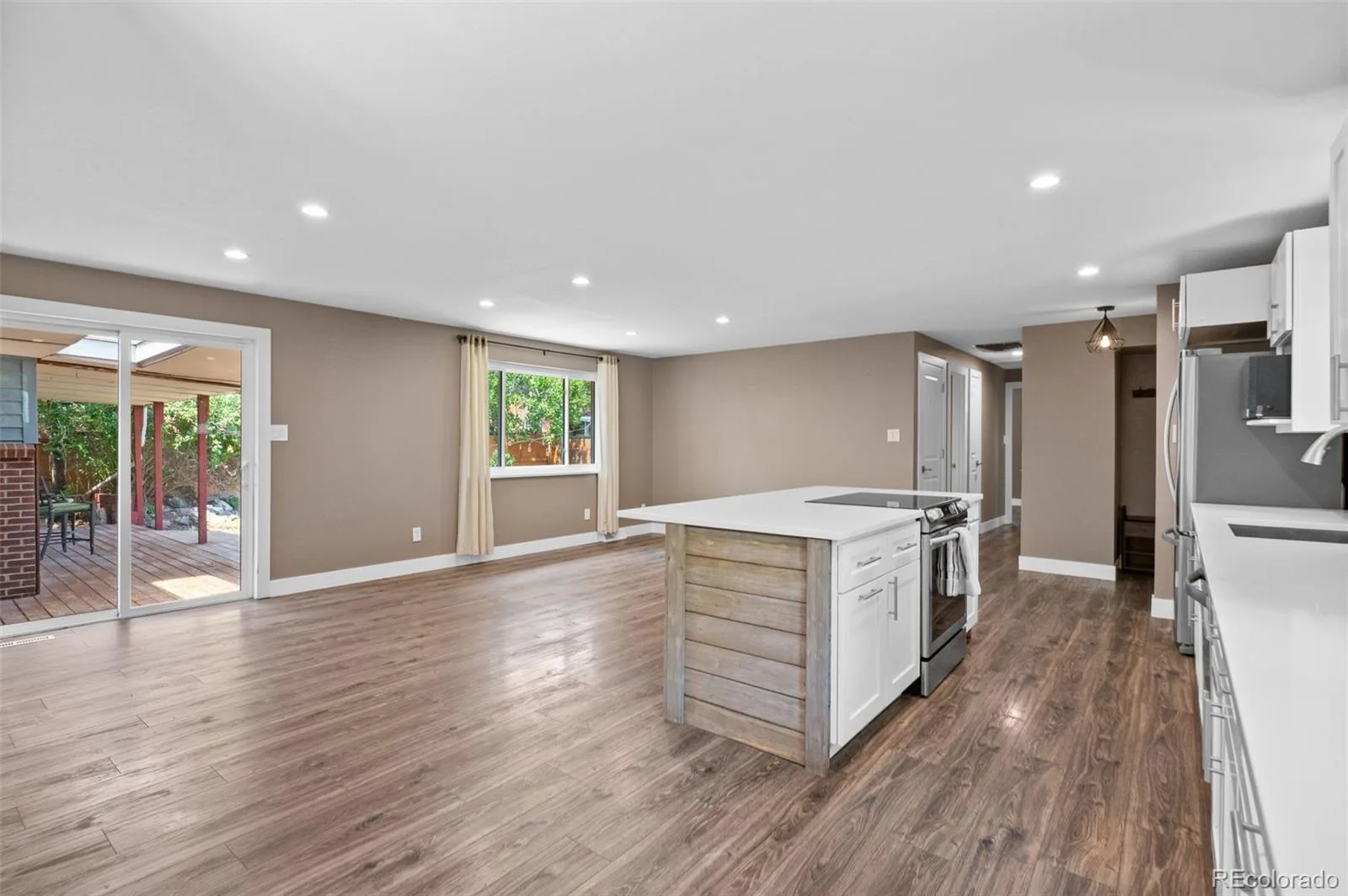 1435 S Zephyr Street Denver CO 80232 MLS #REC3044119 07052026225311 1600 6