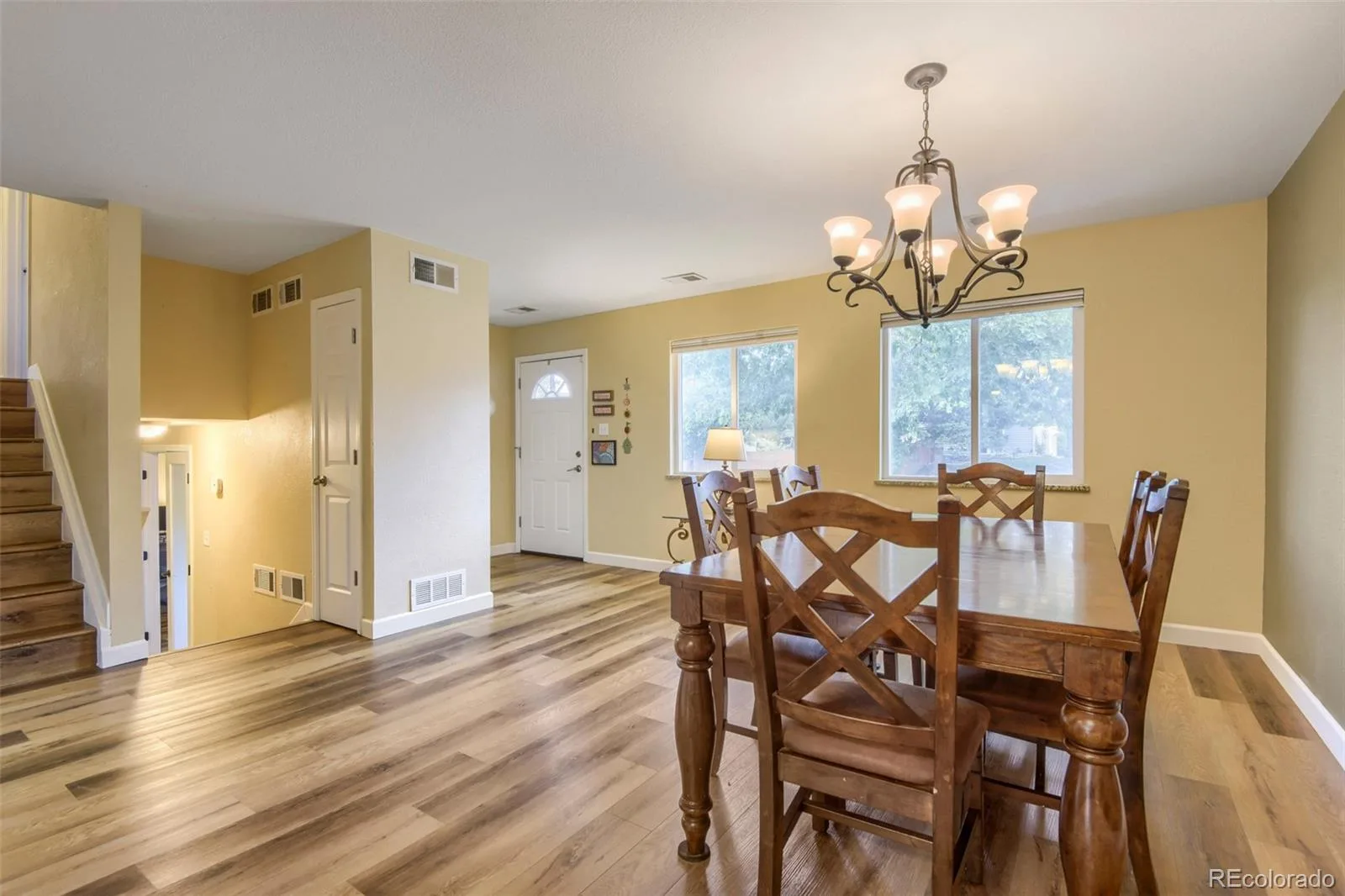 1547 S Uvalda Street Aurora CO 80012 | MLS #REC3045004 08302026203445 1600 10