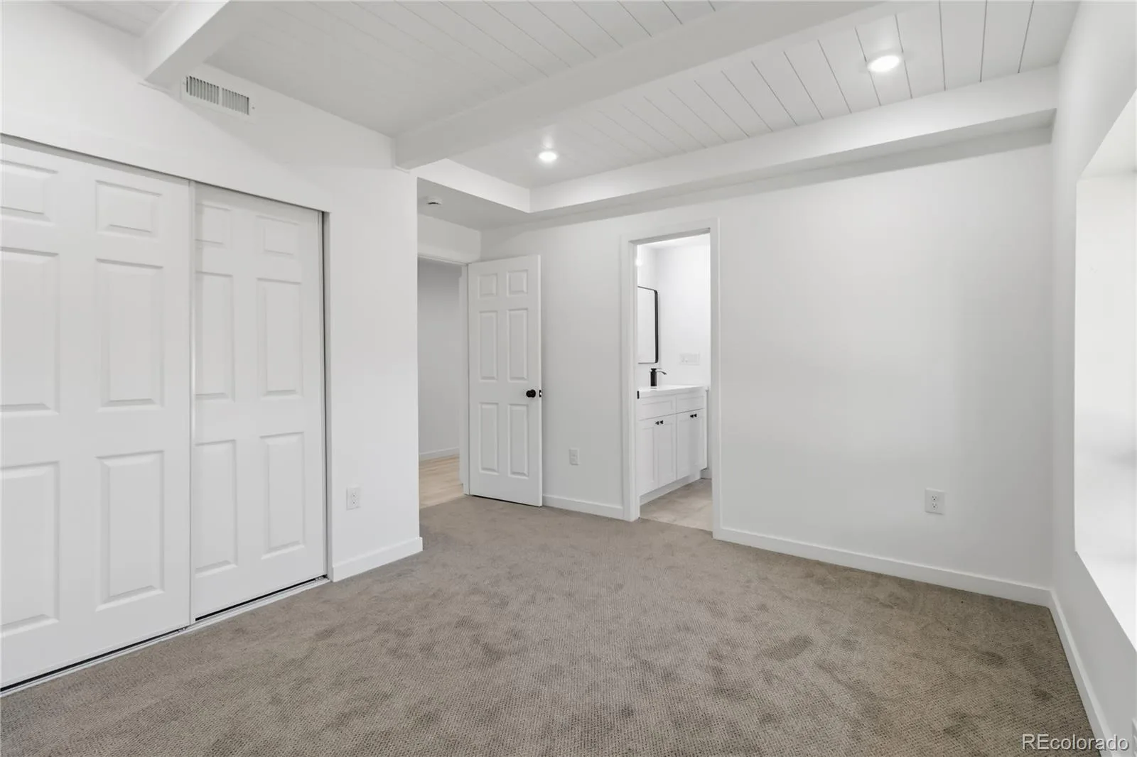 1235 S Irving Street Denver CO 80219 | MLS #REC3046149 09232026085602 1600 27