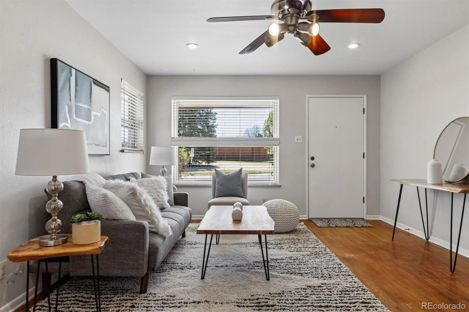 04162026200339 1600 16