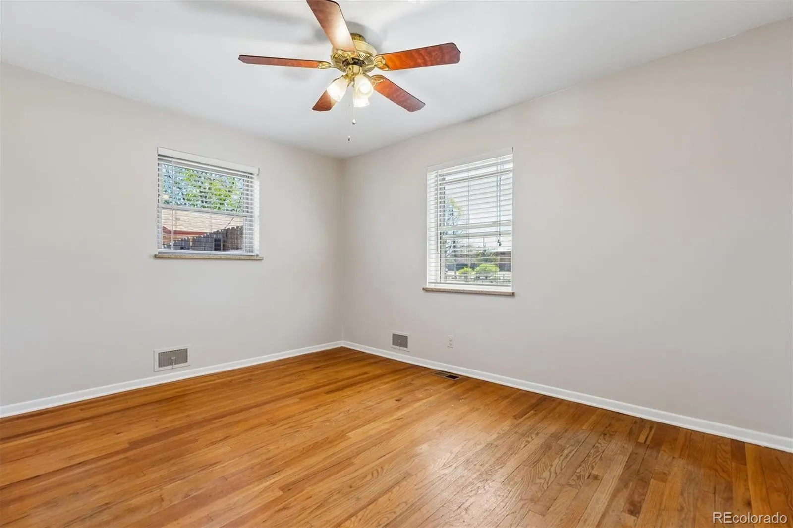 04162026200339 1600 25