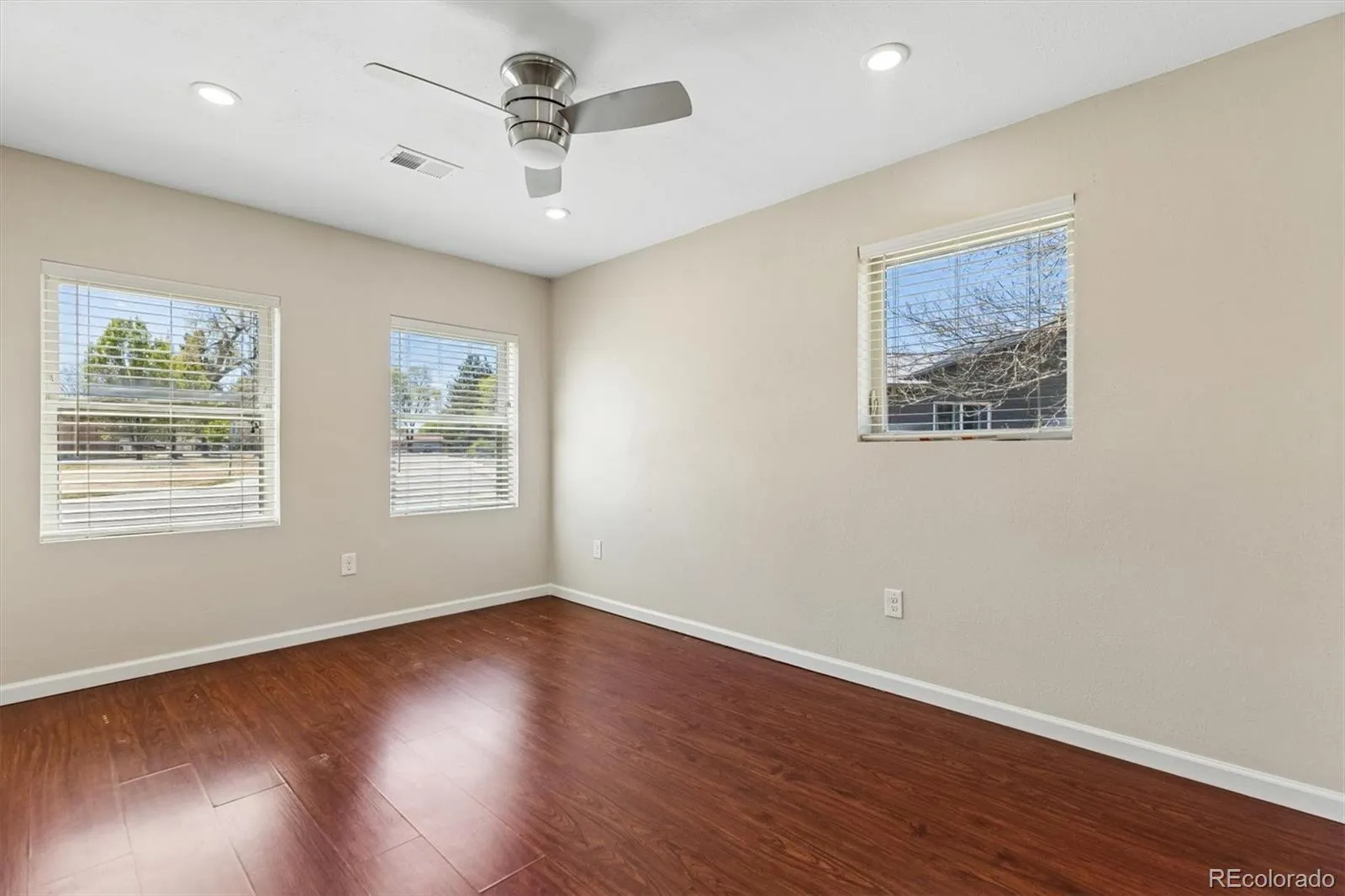 04162026200339 1600 7