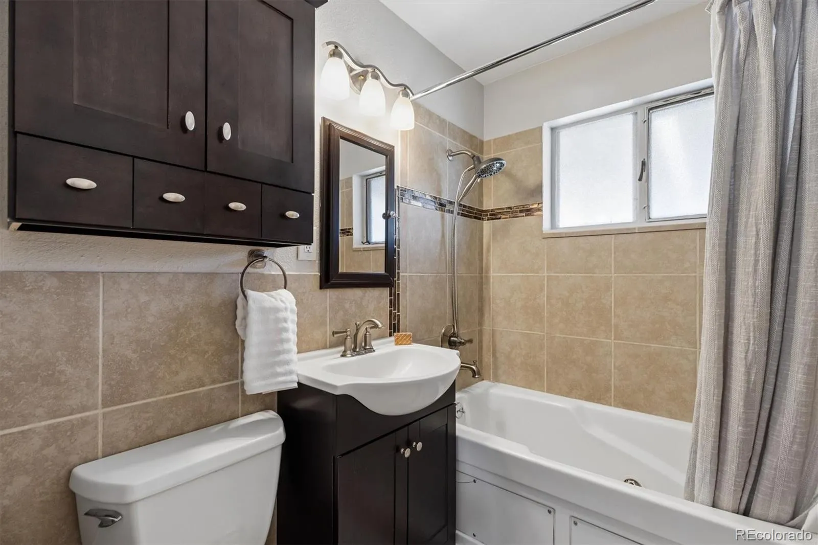 04162026200339 1600 8