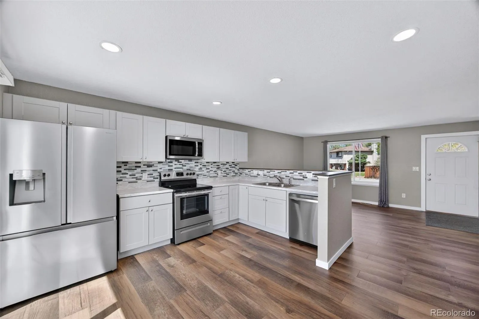 04162026015400 1600 11