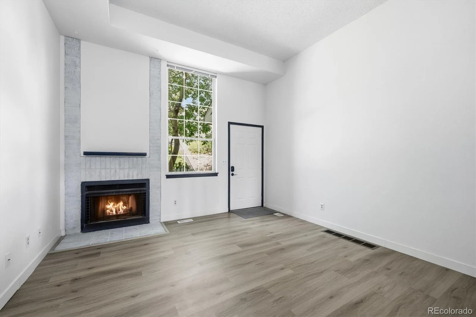 8199 Welby Road #1403 Thornton CO 80229 | MLS #REC3050673 08292026001904 1600 6