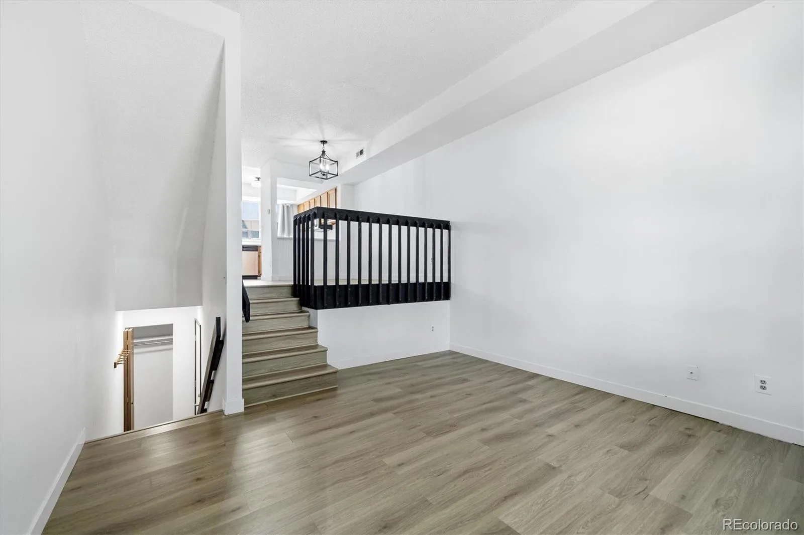 8199 Welby Road #1403 Thornton CO 80229 | MLS #REC3050673 08292026001904 1600 7