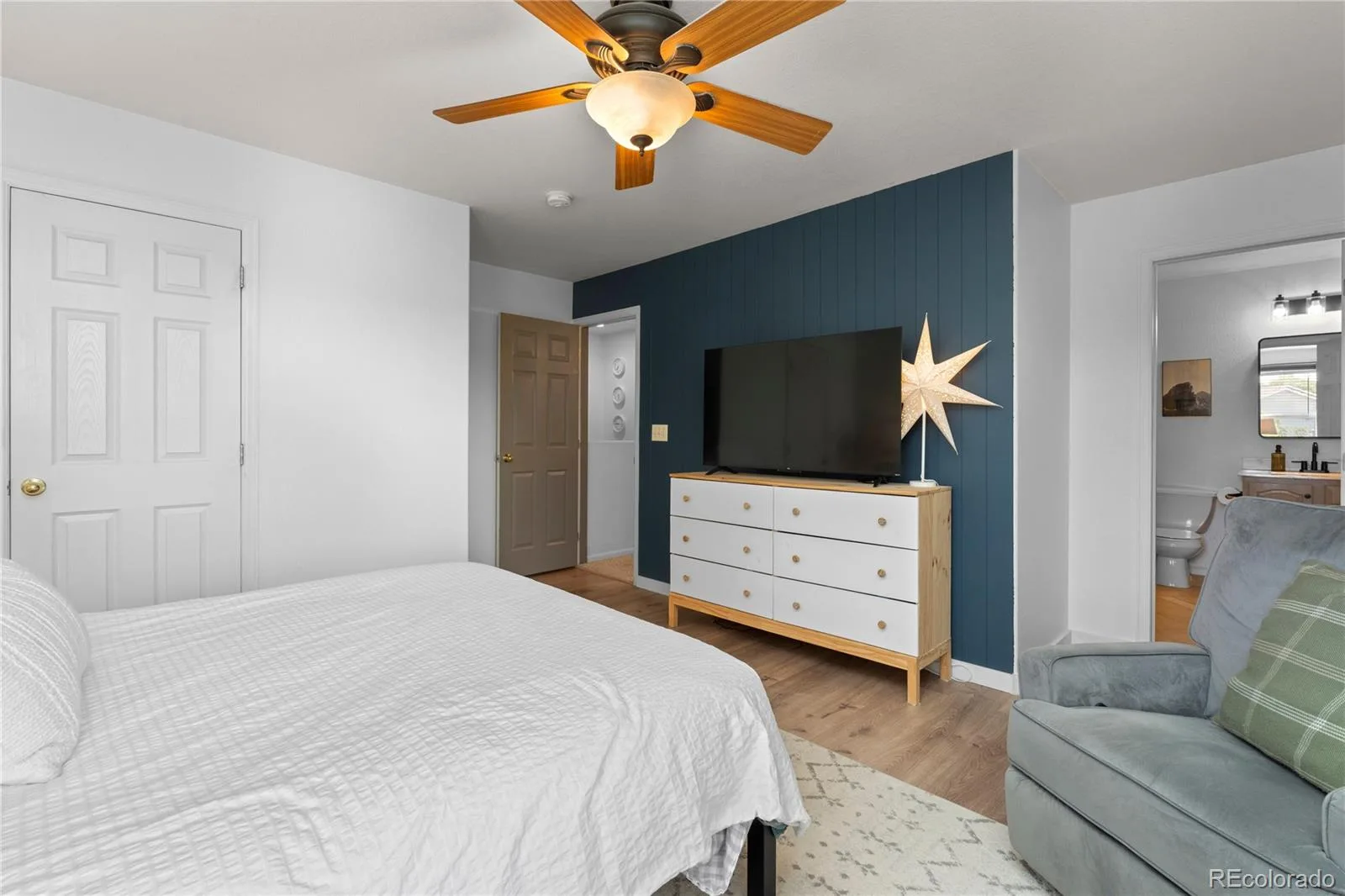 5350 S Picadilly Court Aurora CO 80015 | MLS #REC3051189 08042026153630 1600 18