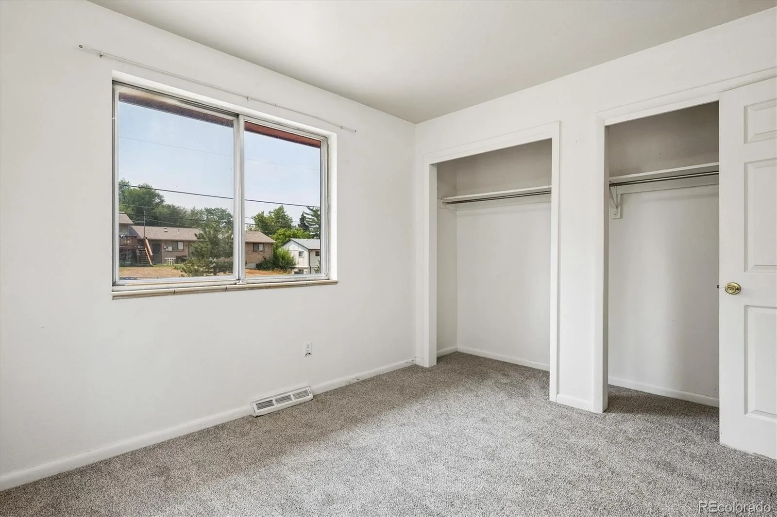 951-953 S Yarrow Street Lakewood CO 80226 | MLS #REC3054573 08072026165355 1600 34