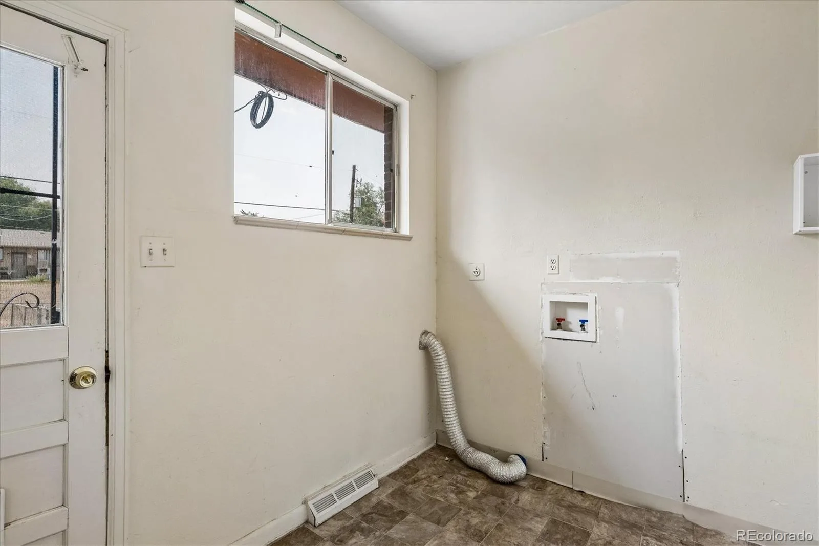951-953 S Yarrow Street Lakewood CO 80226 | MLS #REC3054573 08072026165355 1600 37