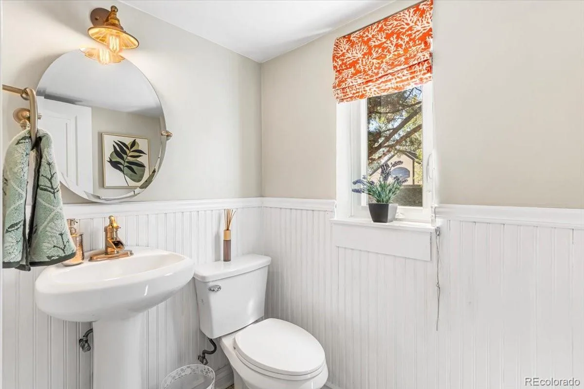 1533 N Oneida Street Denver CO 80220 | MLS #REC3055317 09232026085648 1200 17