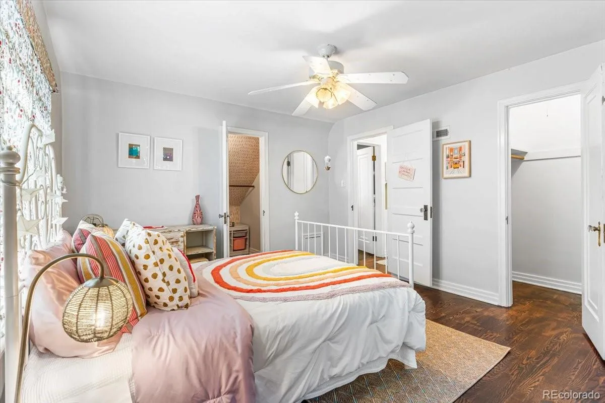 1533 N Oneida Street Denver CO 80220 | MLS #REC3055317 09232026085648 1200 23