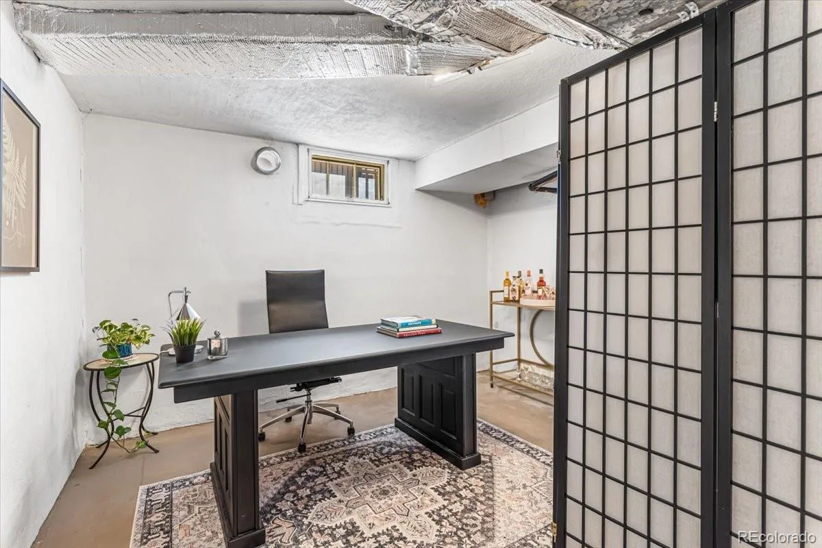 1533 N Oneida Street Denver CO 80220 | MLS #REC3055317 09232026085648 1200 31