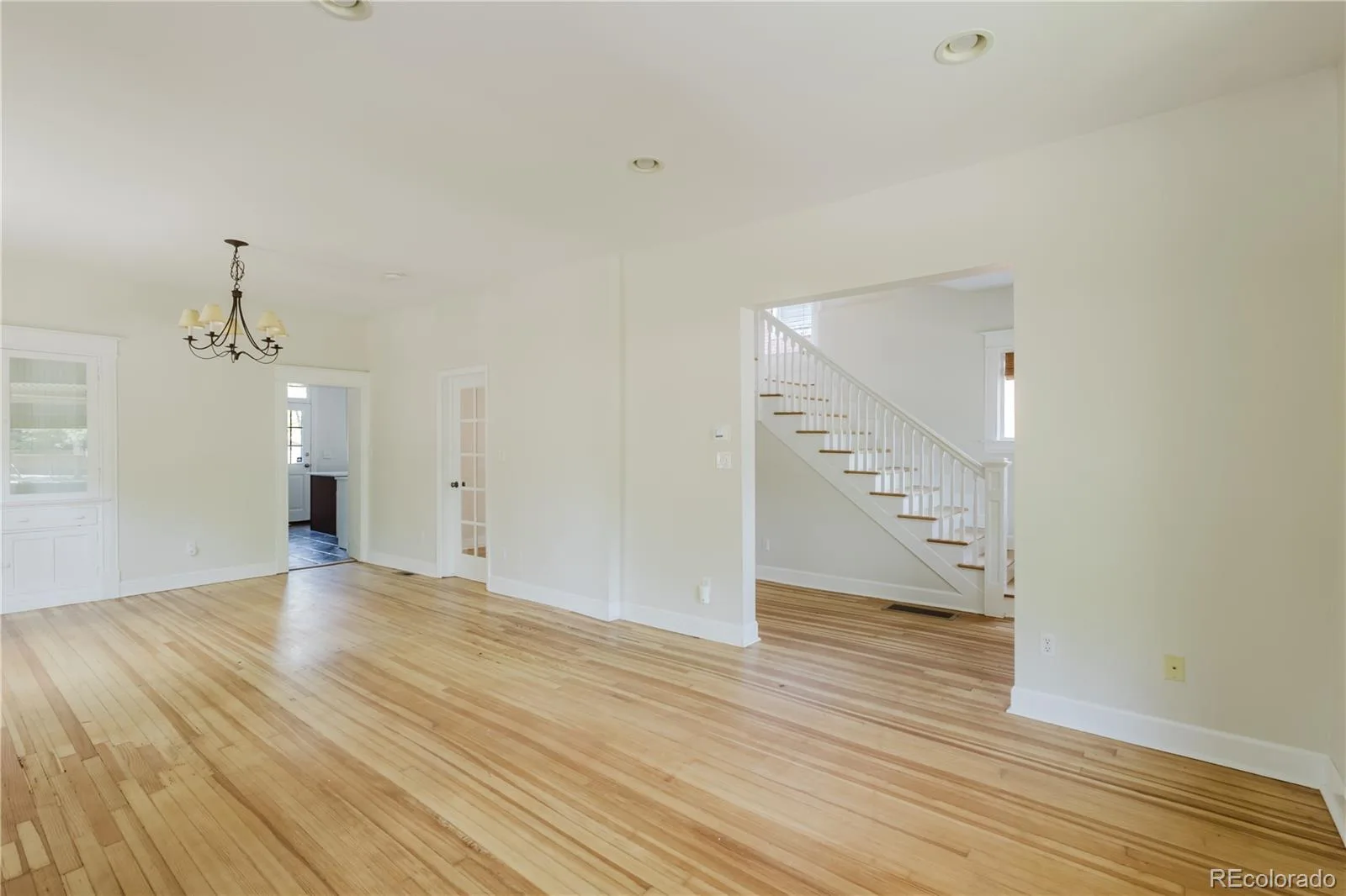2001 N Gaylord Street Denver CO 80205 | MLS #REC3058614 08052026174442 1600 19
