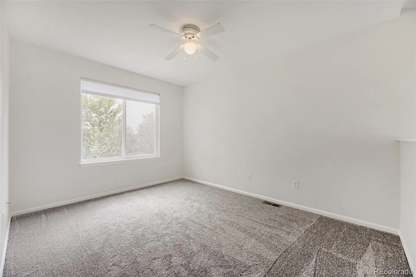 2831 S Walden Way Aurora CO 80013 | MLS #REC3058957 07282026185431 1600 11