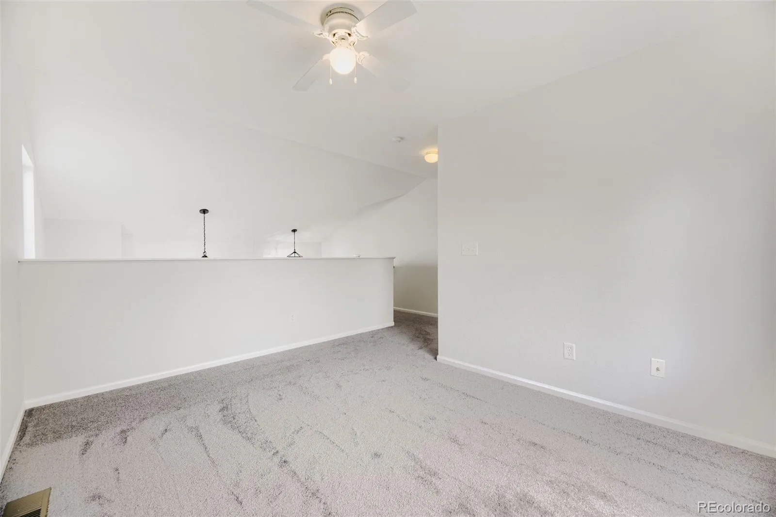 2831 S Walden Way Aurora CO 80013 | MLS #REC3058957 07282026185431 1600 12