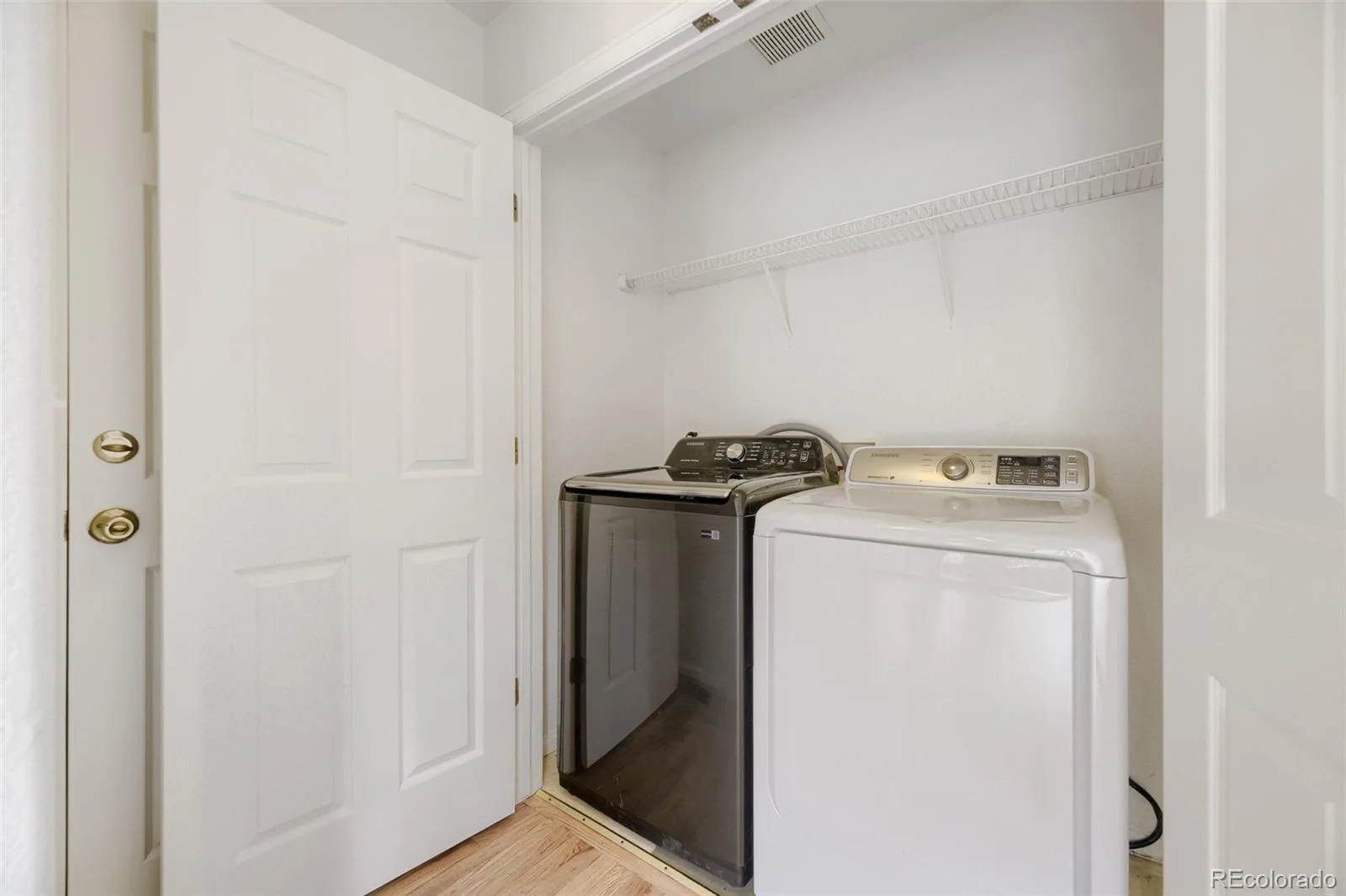 2831 S Walden Way Aurora CO 80013 | MLS #REC3058957 07282026185431 1600 23