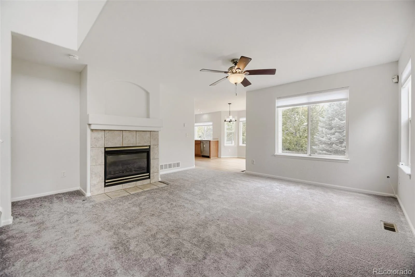 2831 S Walden Way Aurora CO 80013 | MLS #REC3058957 07282026185431 1600 3