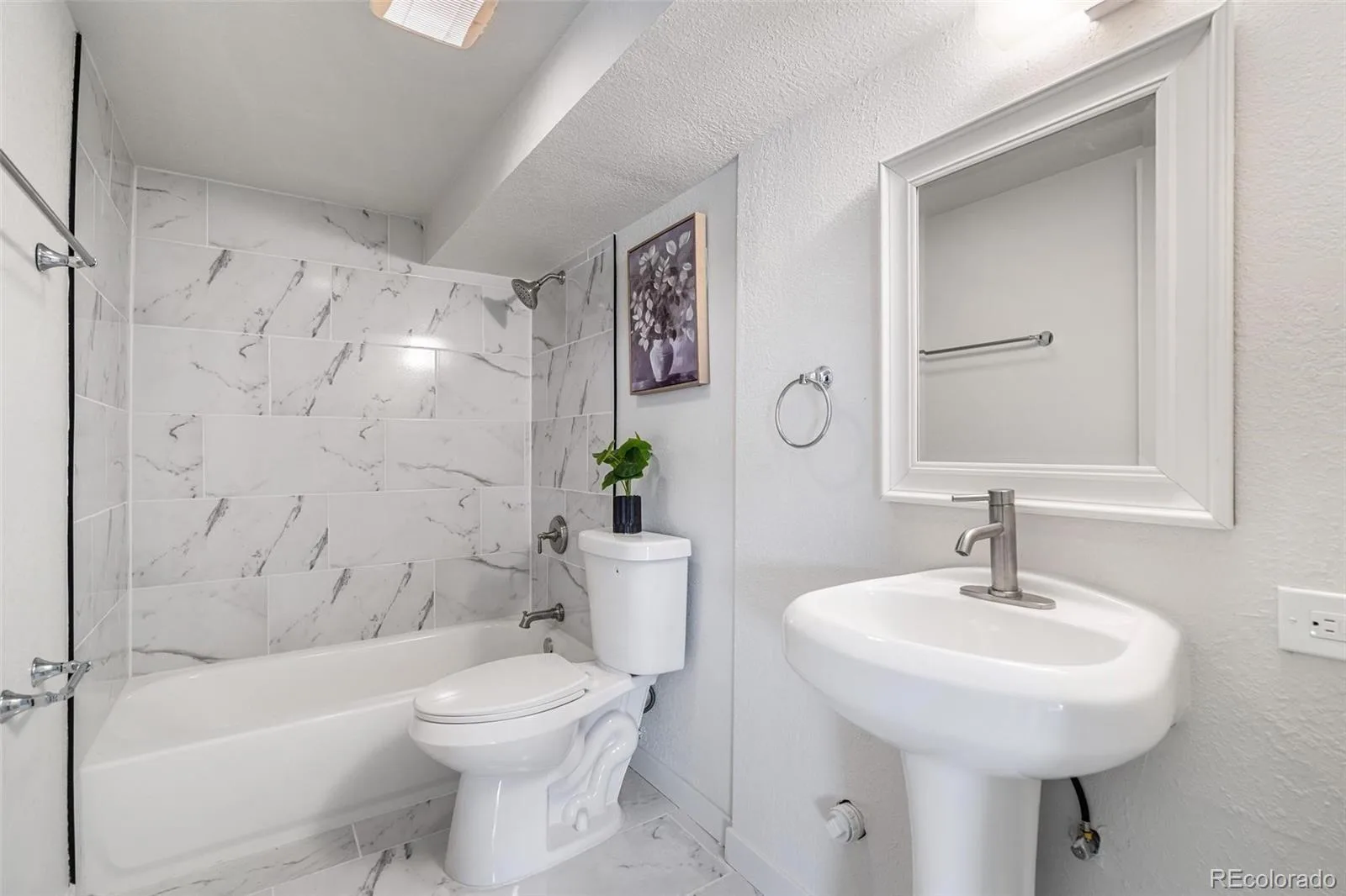14502 E Walsh Place Aurora CO 80012 MLS #REC3060451 07122026140022 1600 26
