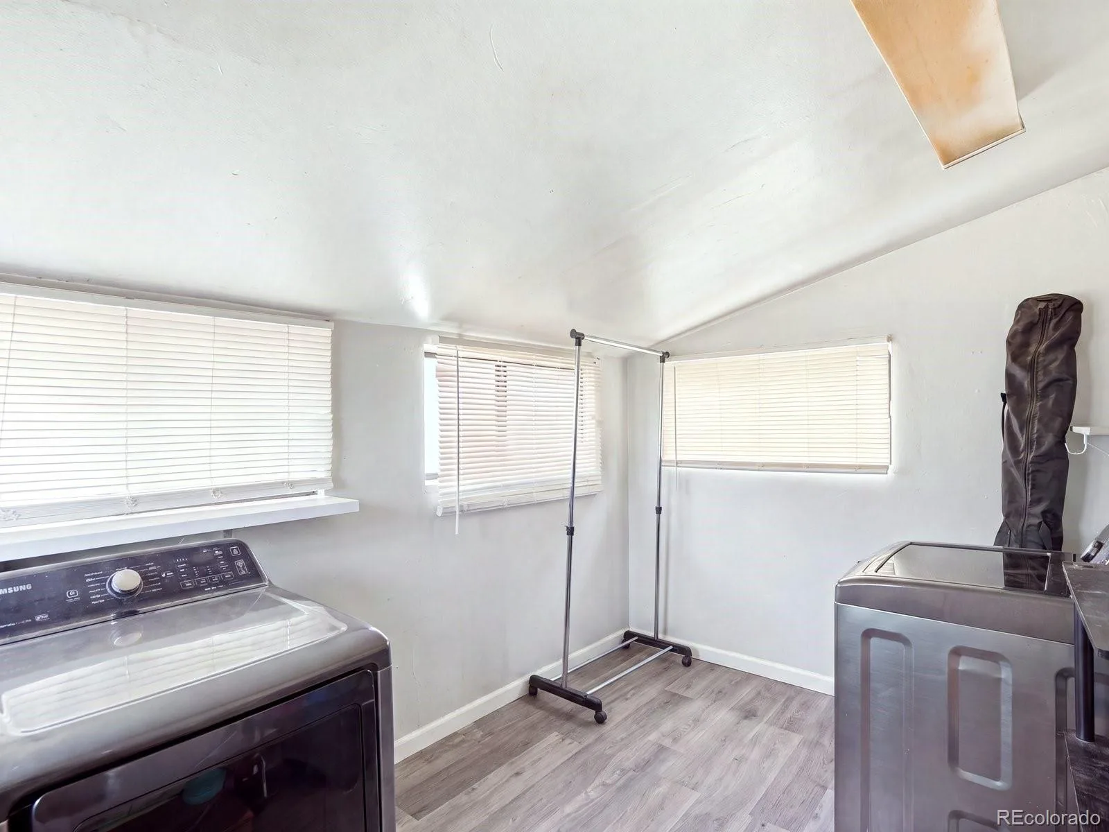 1566 W Cedar Avenue Denver CO 80223 | MLS #REC3061116 07282026192559 1600 19