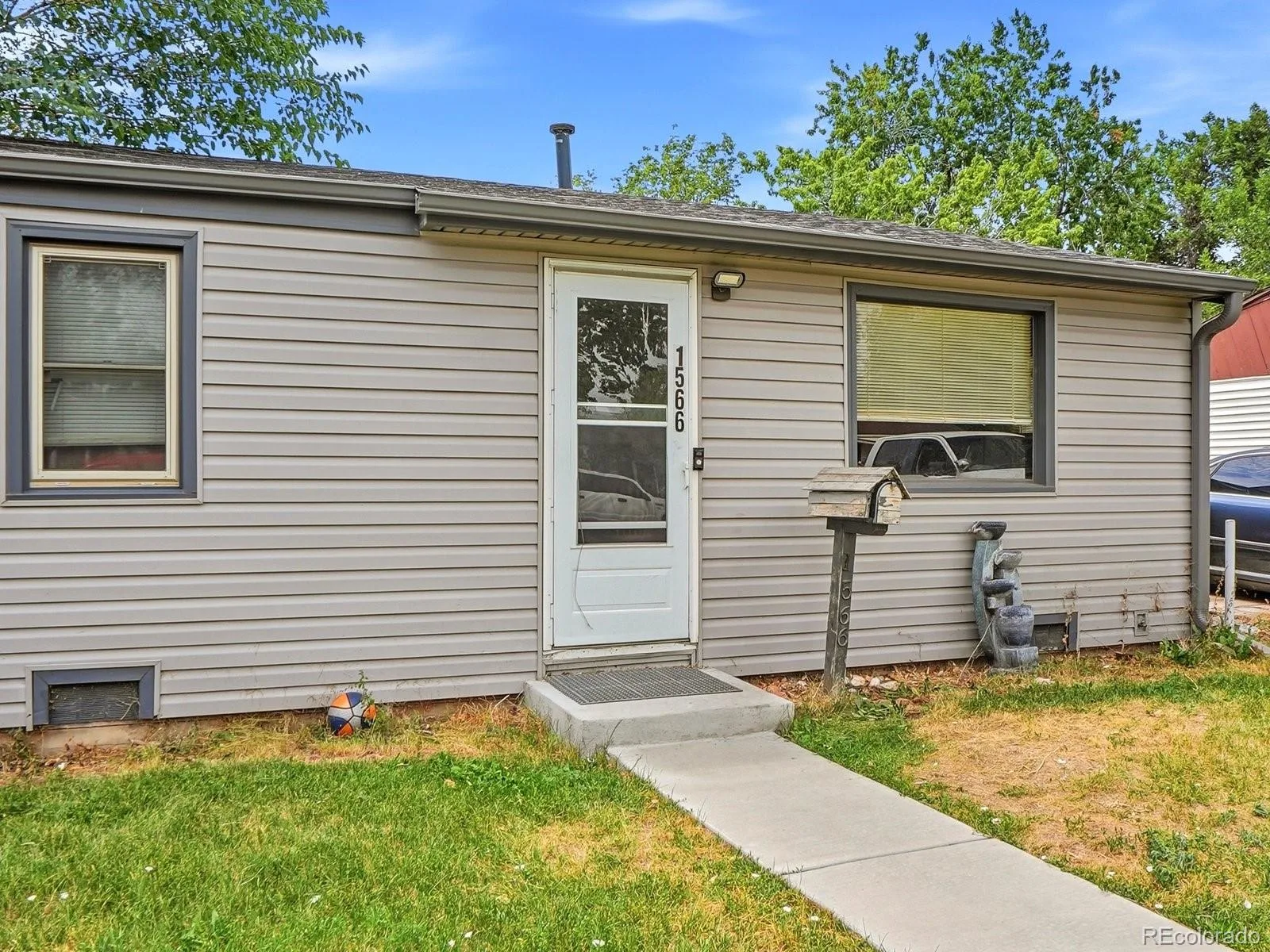 1566 W Cedar Avenue Denver CO 80223 | MLS #REC3061116 07282026192559 1600 3