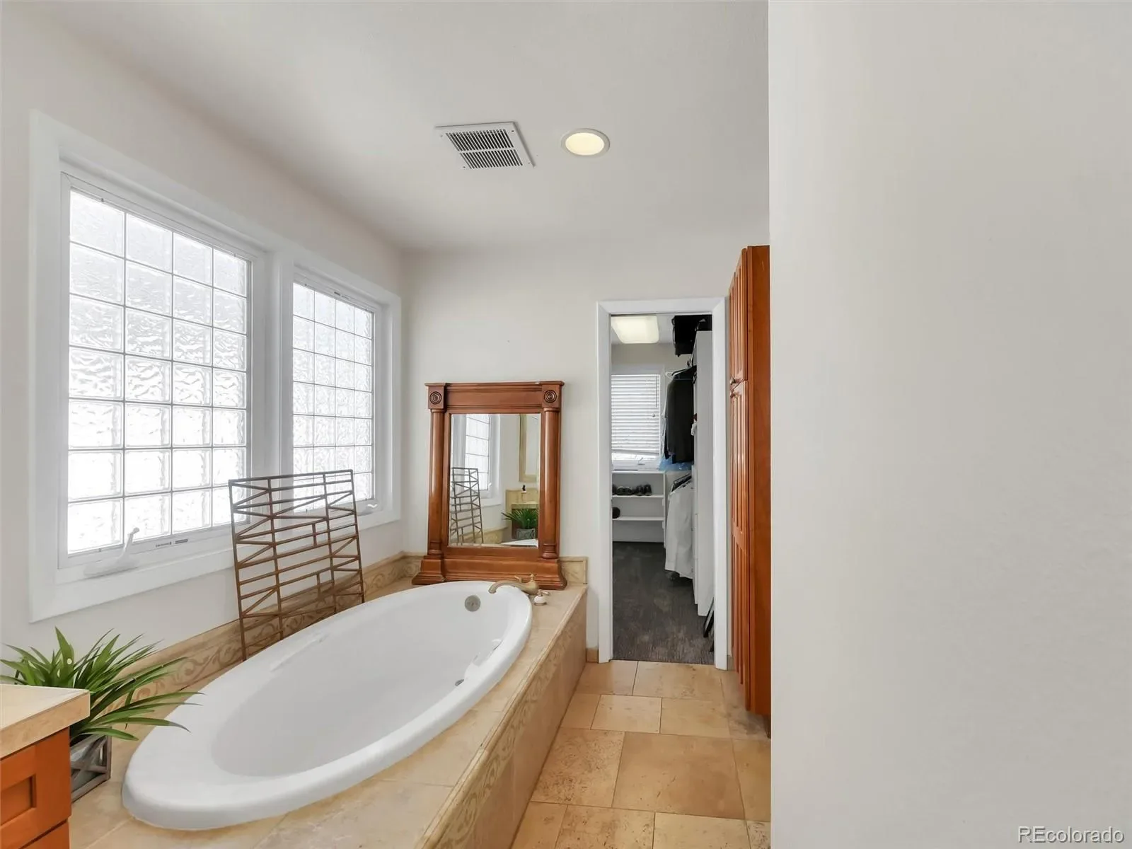 03142026012346 1600 17