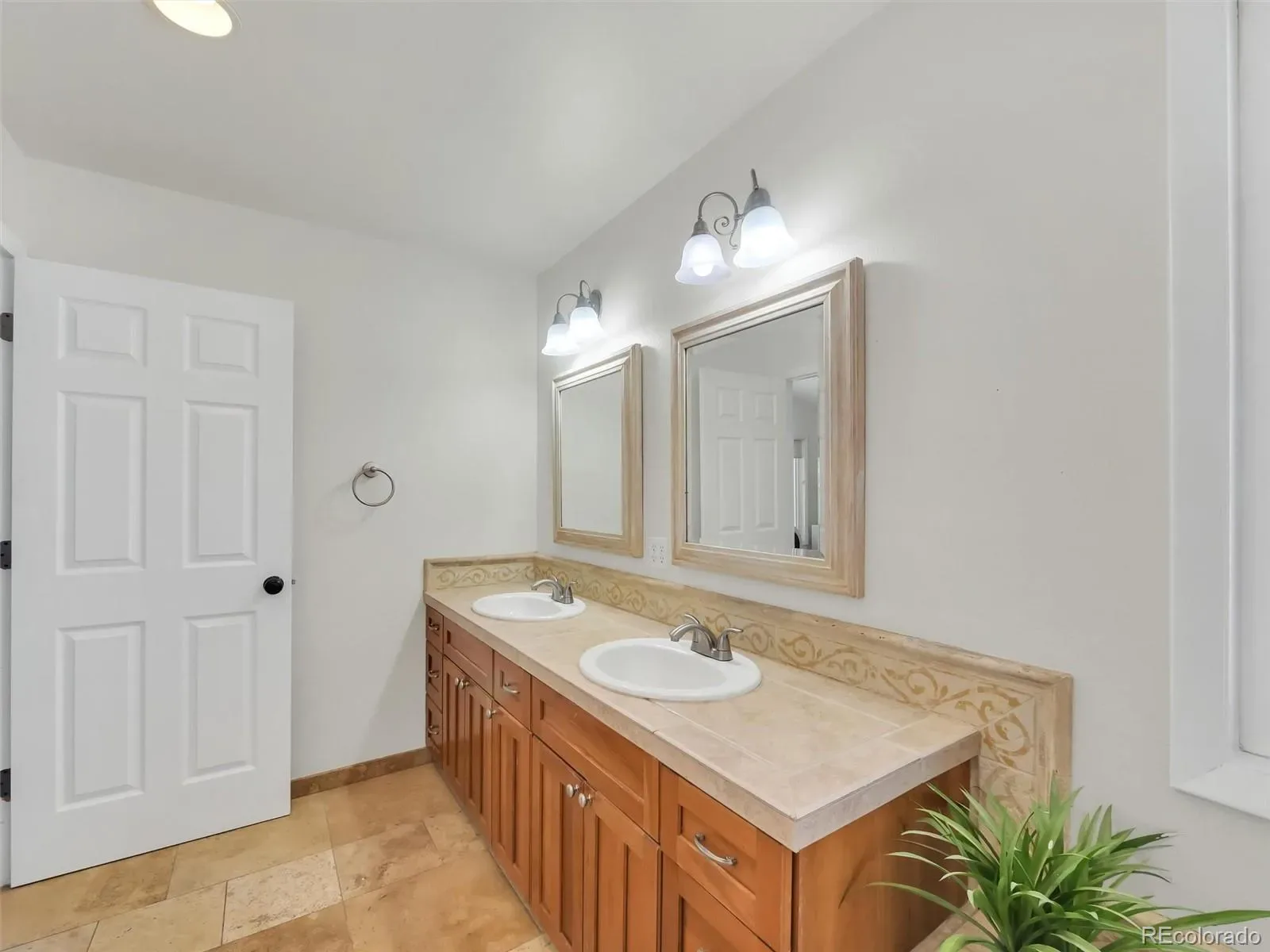 03142026012346 1600 18