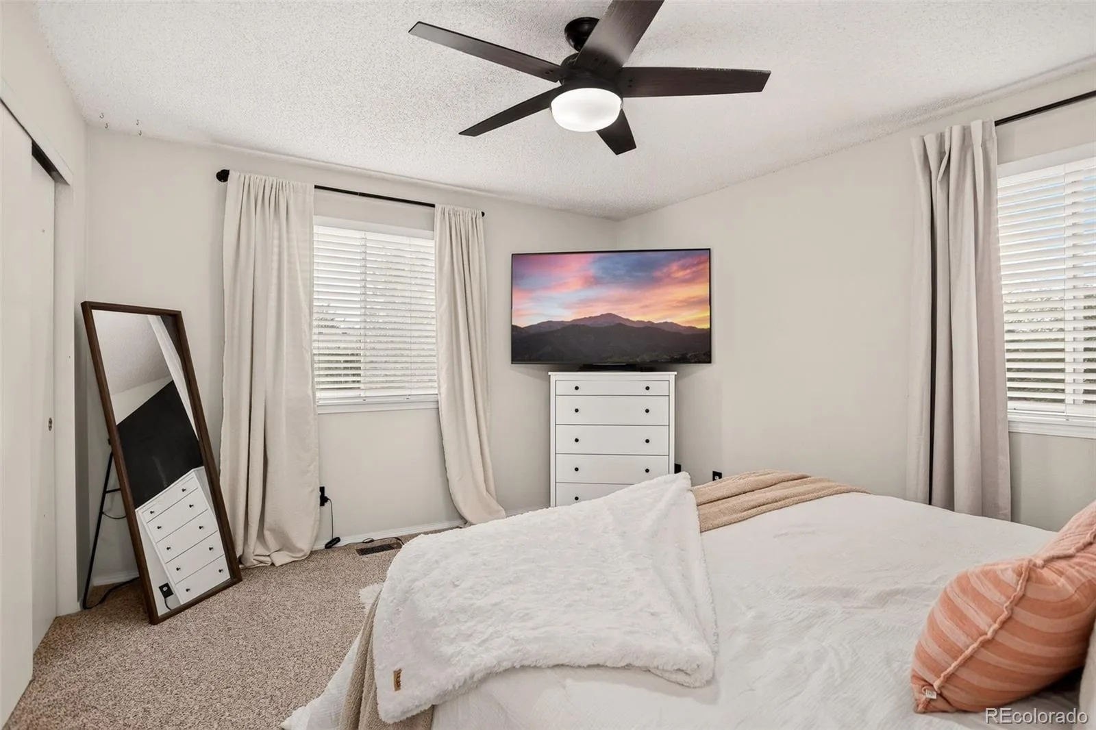4120 S Ireland Court Aurora CO 80013 | MLS #REC3061395 07152026072813 1600 13