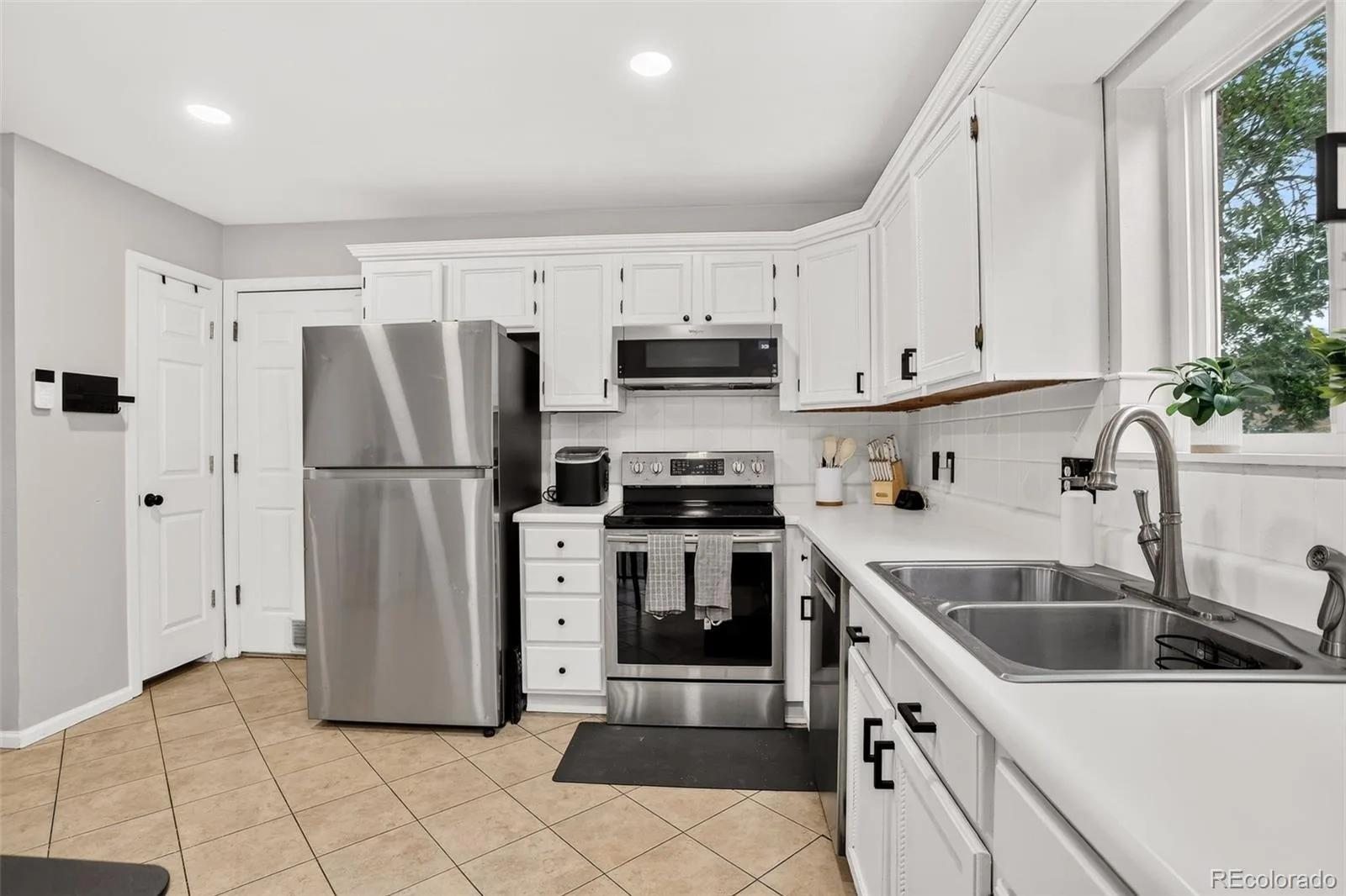 4120 S Ireland Court Aurora CO 80013 | MLS #REC3061395 07152026072813 1600 7