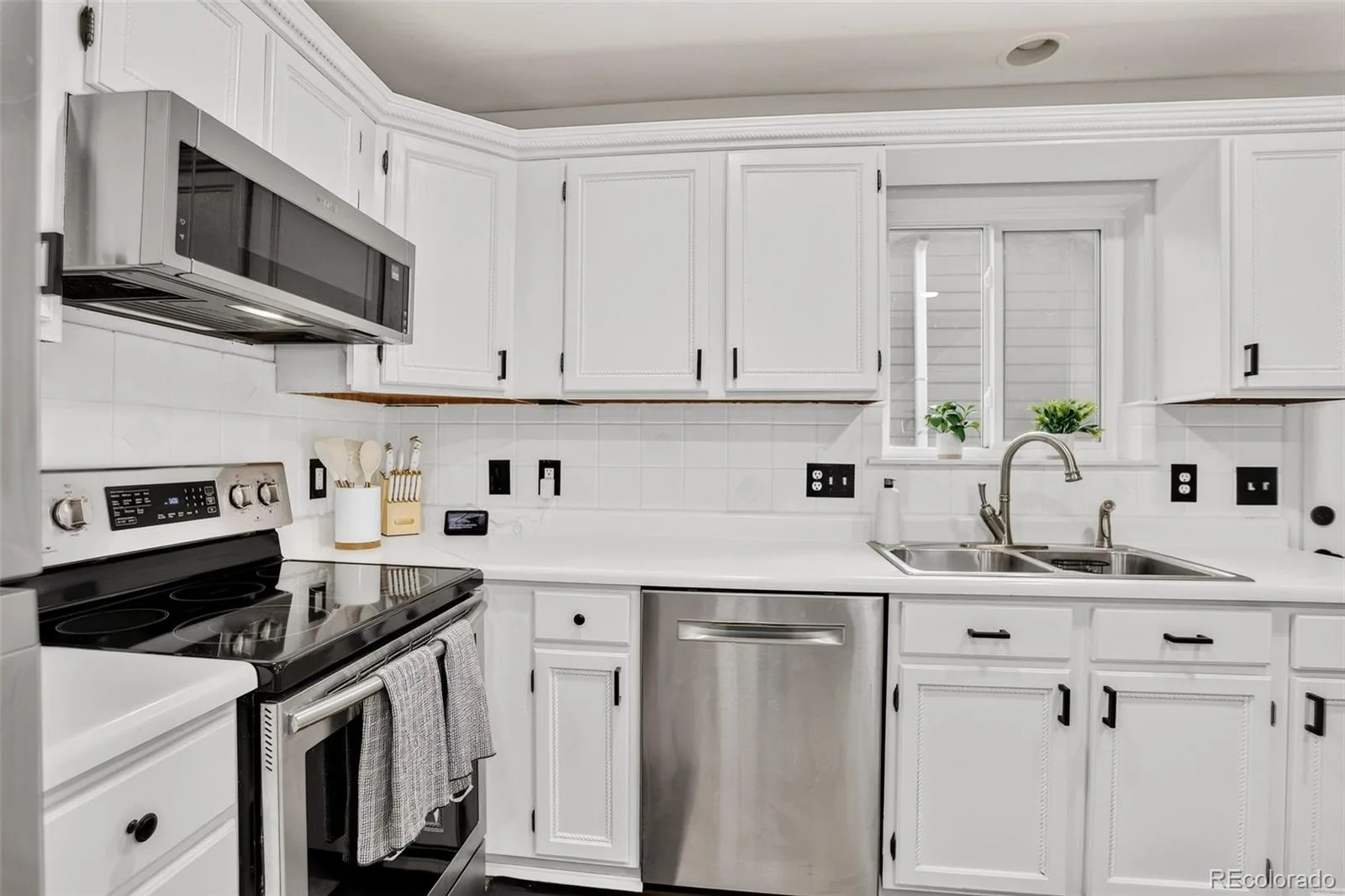 4120 S Ireland Court Aurora CO 80013 | MLS #REC3061395 07152026072813 1600 8