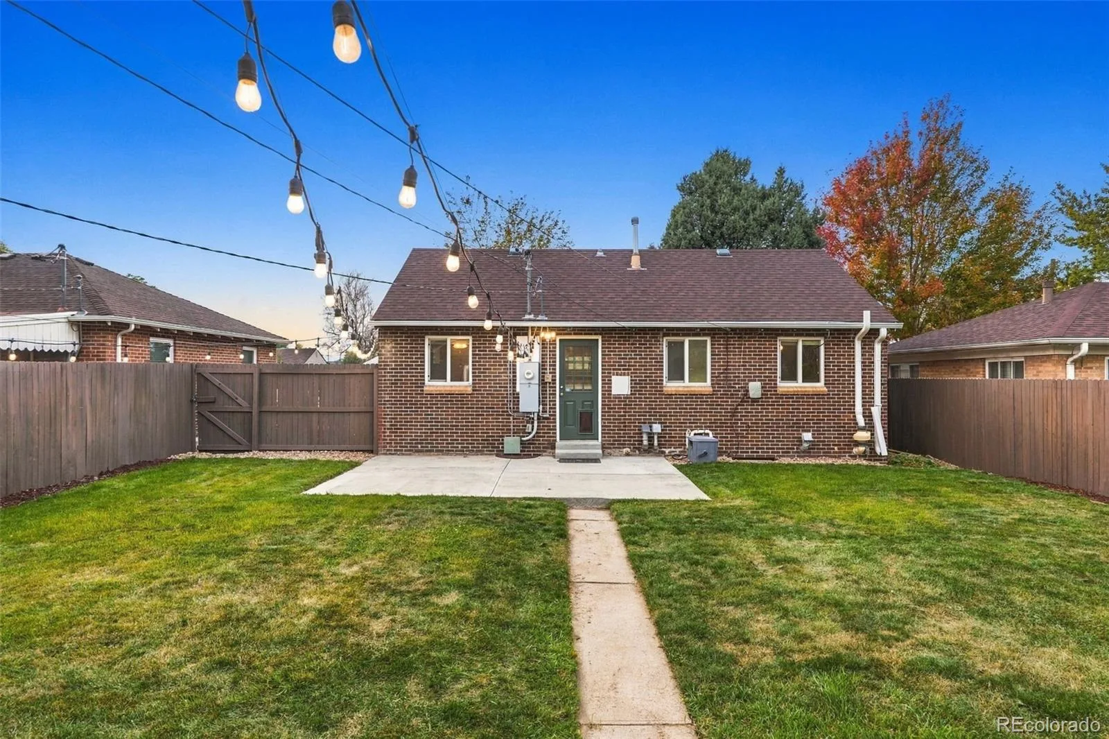 3030 Newport Street Denver CO 80207 | MLS #REC3061623 10092026004935 1600 28
