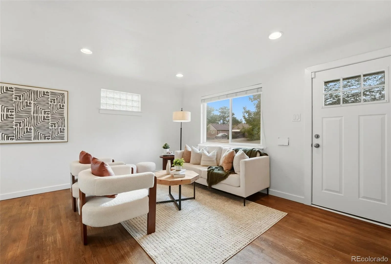 3030 Newport Street Denver CO 80207 | MLS #REC3061623 10092026004935 1600 3