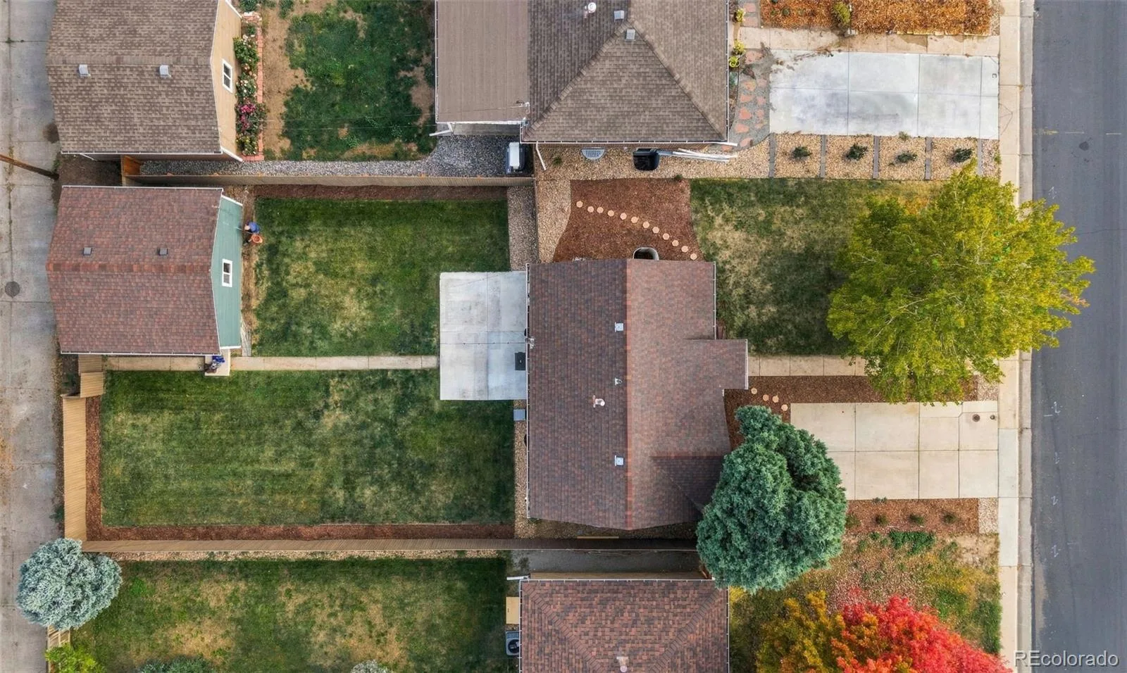 3030 Newport Street Denver CO 80207 | MLS #REC3061623 10092026004935 1600 30