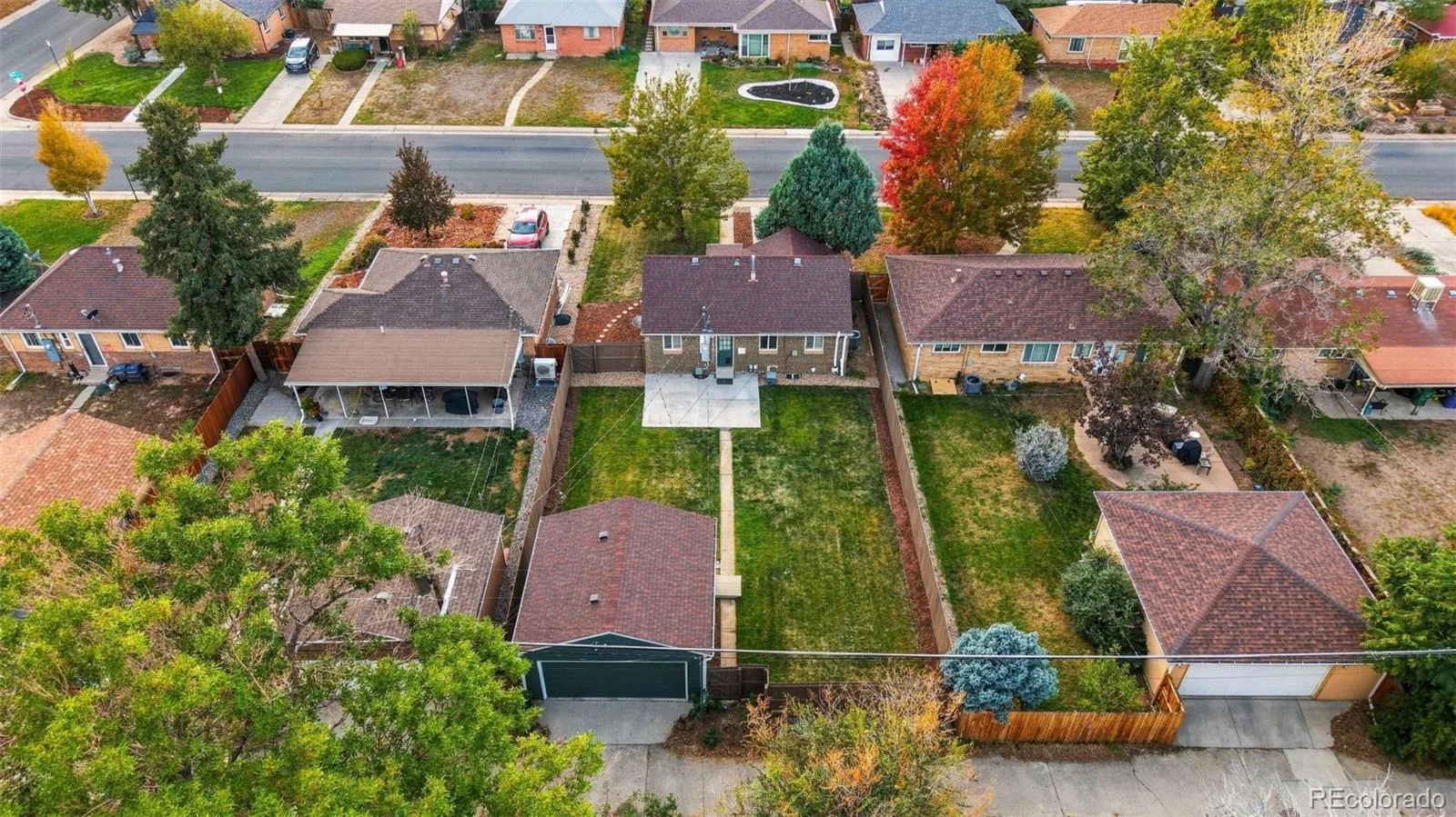 3030 Newport Street Denver CO 80207 | MLS #REC3061623 10092026004935 1600 33