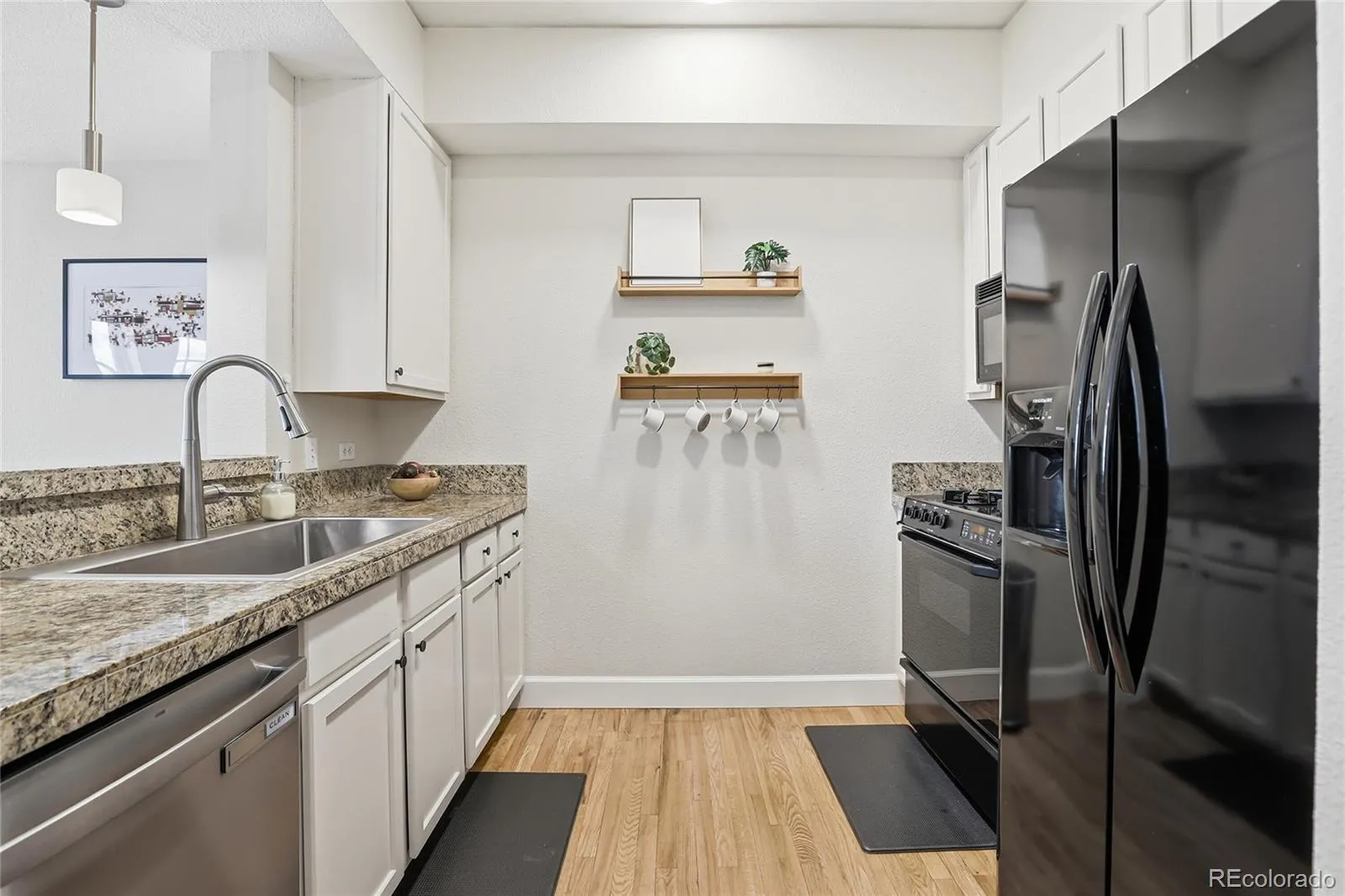 04232026042017 1600 18