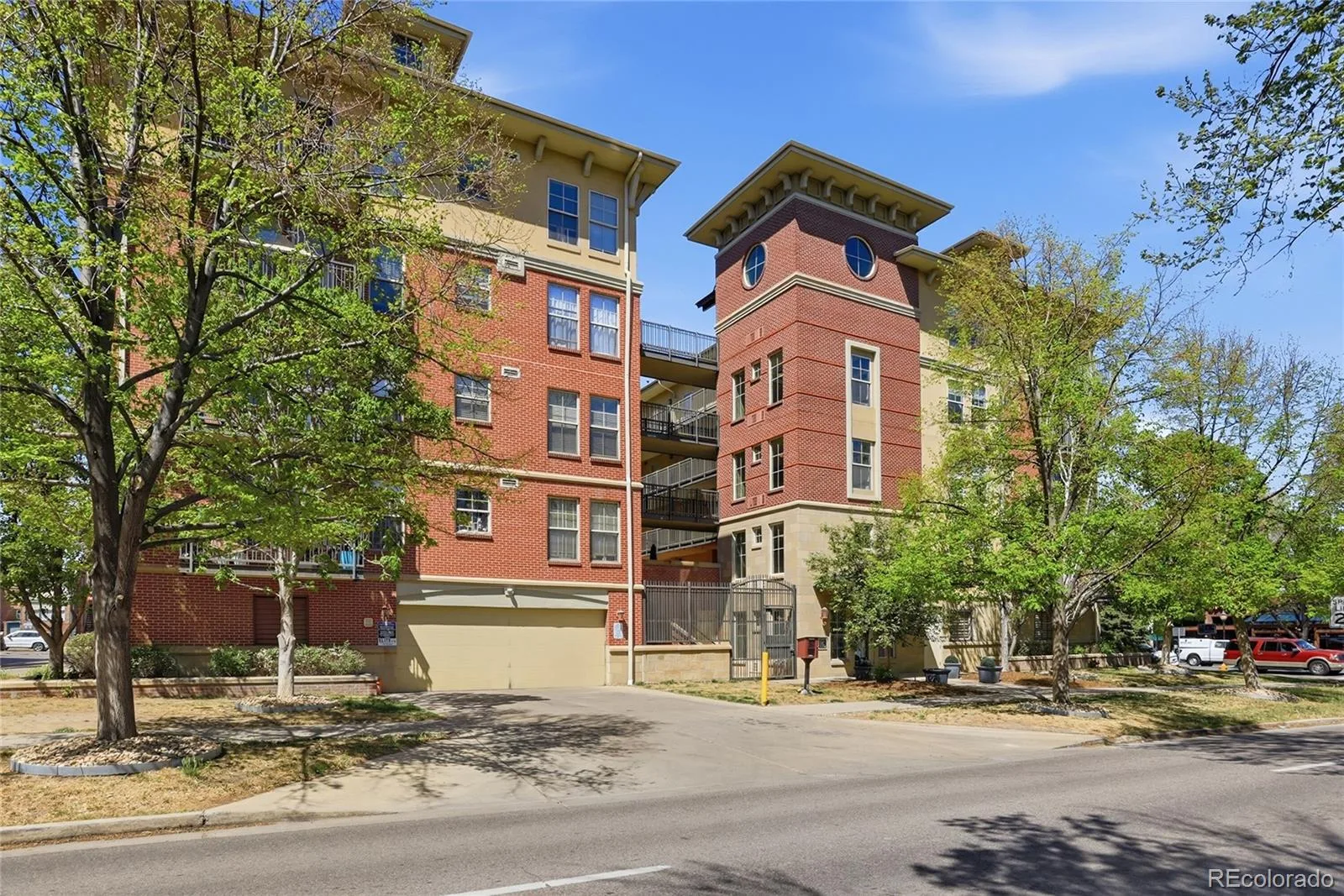 1699 N Downing Street #106 Denver CO 80218 MLS #REC3062035 06202026161047 1600 1