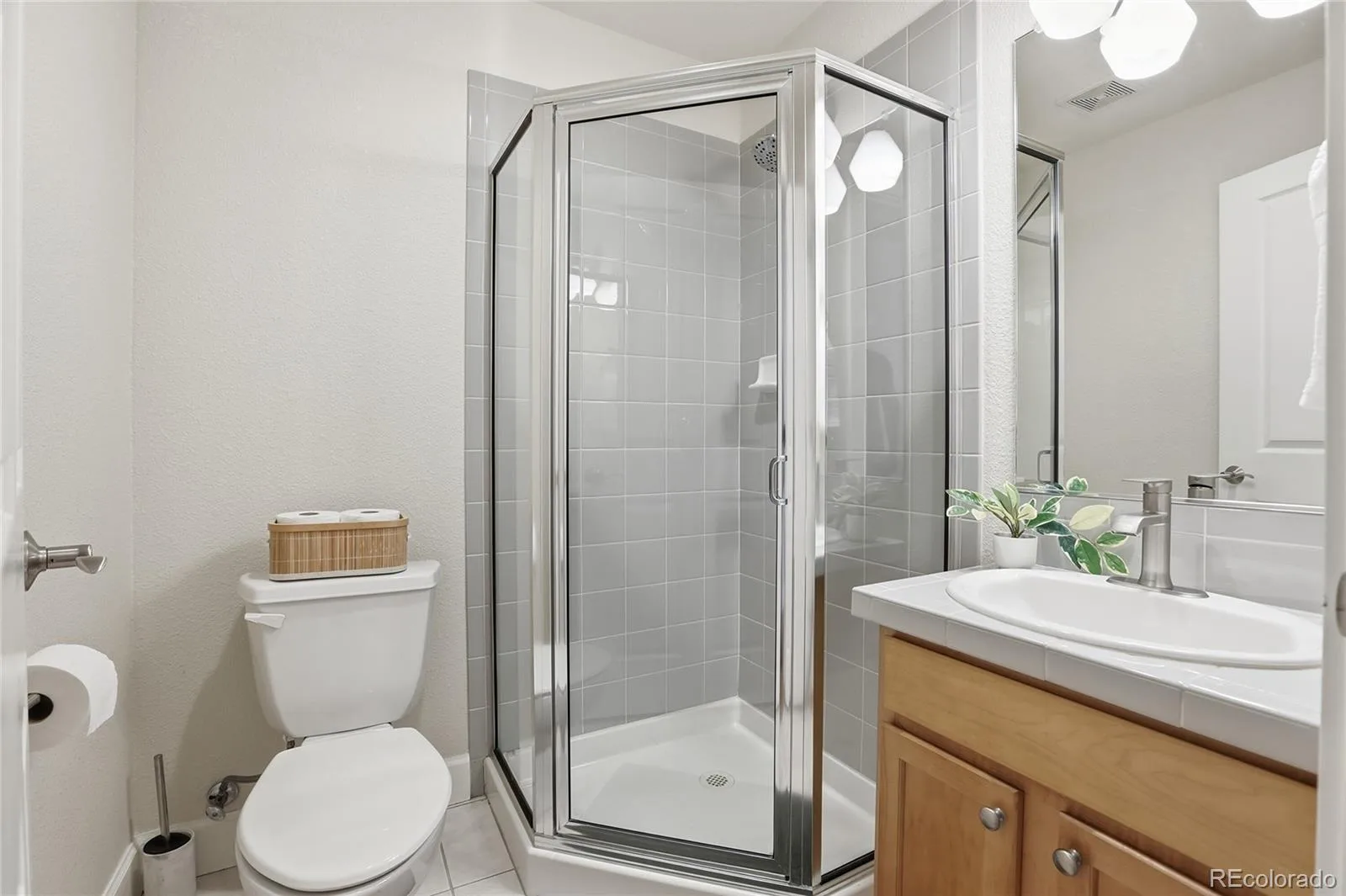 1699 N Downing Street #106 Denver CO 80218 MLS #REC3062035 06202026161047 1600 23