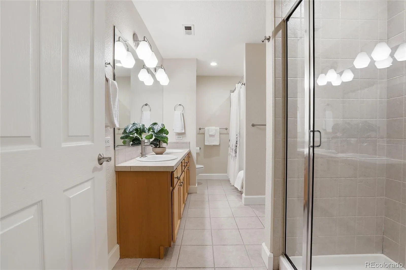 1699 N Downing Street #106 Denver CO 80218 MLS #REC3062035 06202026161047 1600 27