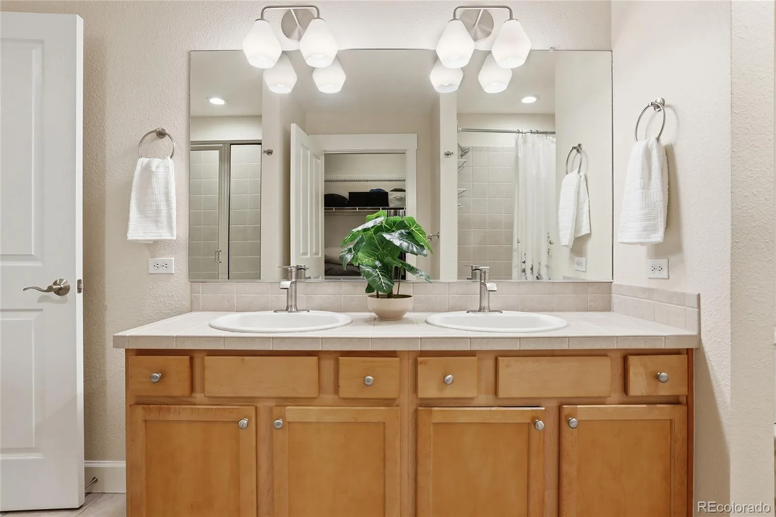 1699 N Downing Street #106 Denver CO 80218 MLS #REC3062035 06202026161047 1600 30