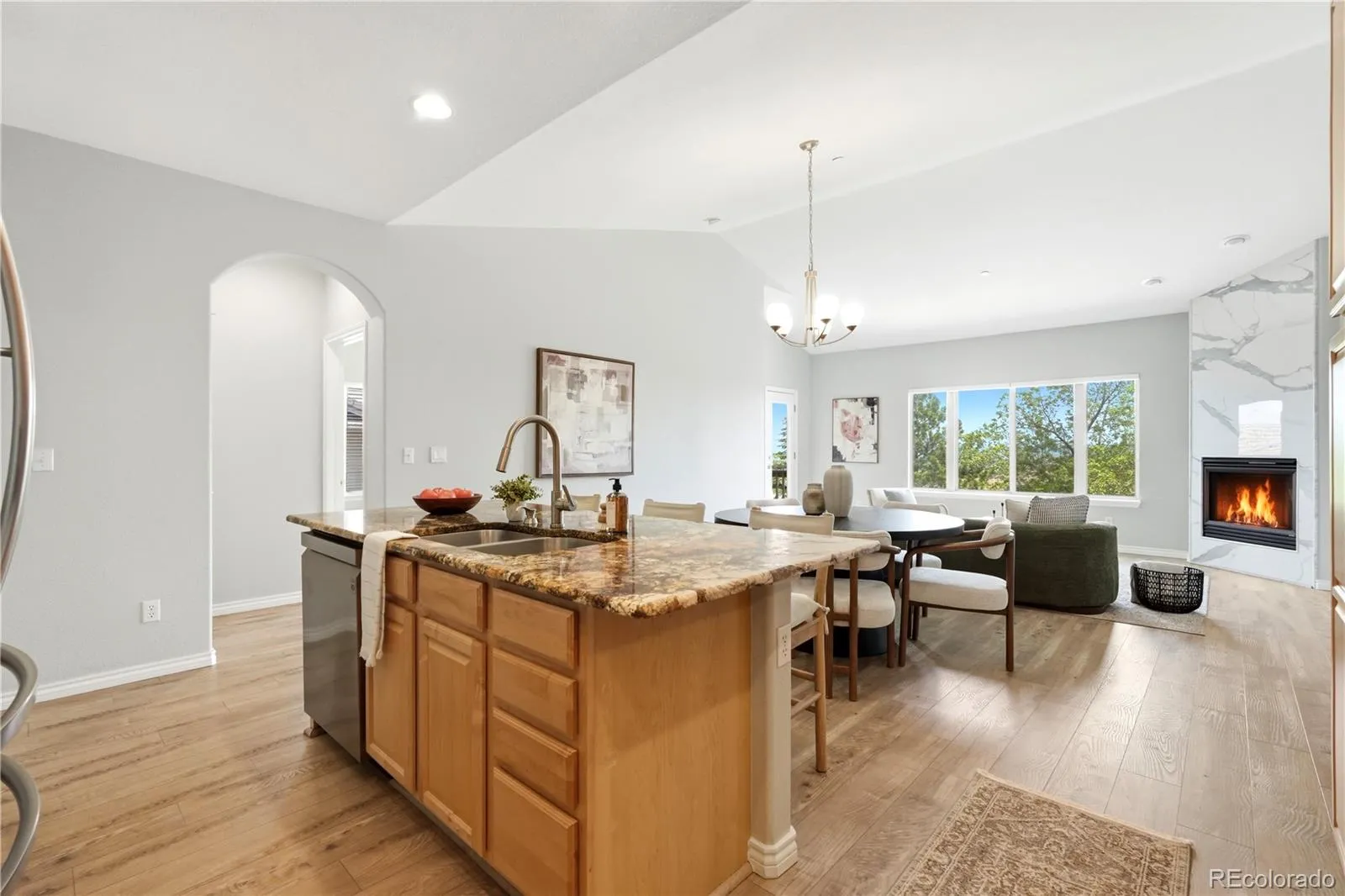 6911 Buckskin Drive Littleton CO 80125 | MLS #REC3063078 05282026030640 1600 2