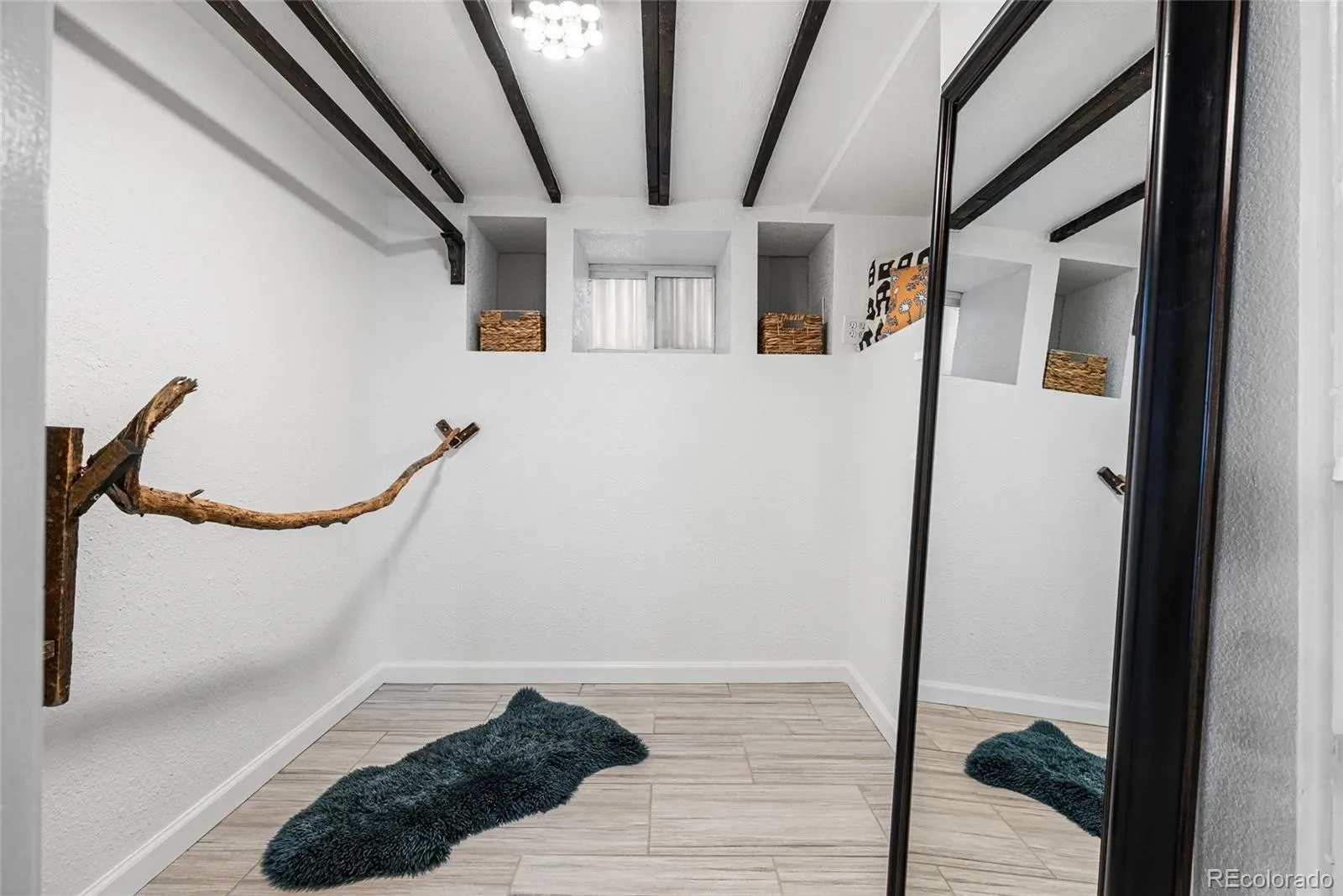 03232026011906 1600 31