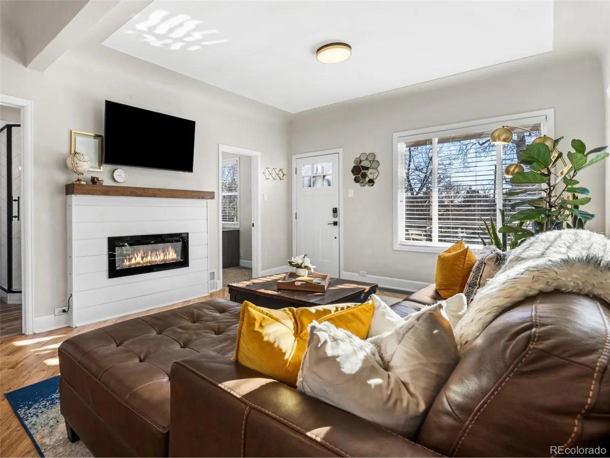 4975 Knox Court Denver CO 80221 MLS #REC3063182 05062026230804 1200 3