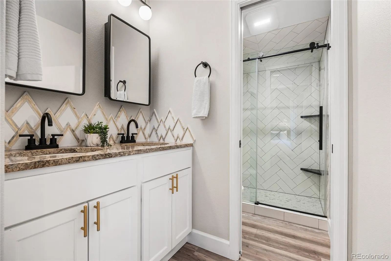 4975 Knox Court Denver CO 80221 MLS #REC3063182 05062026230804 1600 16
