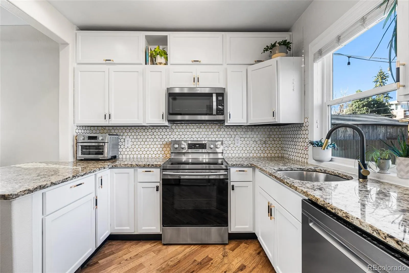 4975 Knox Court Denver CO 80221 MLS #REC3063182 05062026230804 1600 8