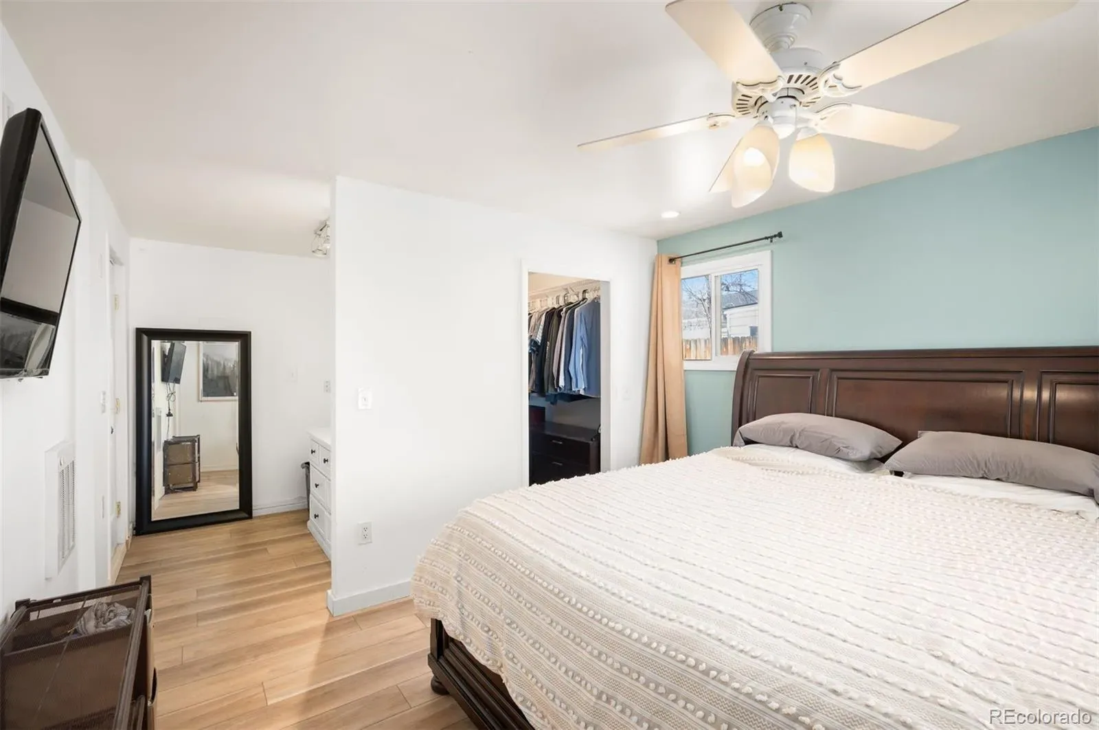 03132026062550 1600 22