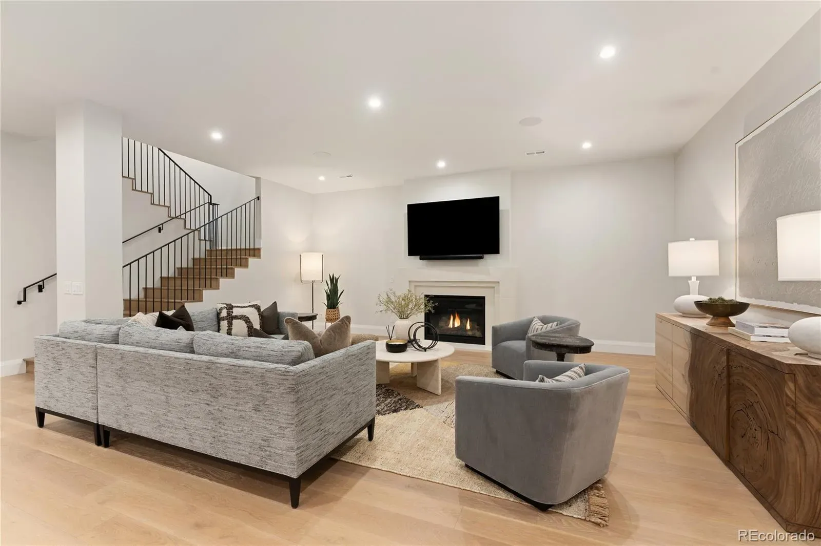 03172026183722 1600 35