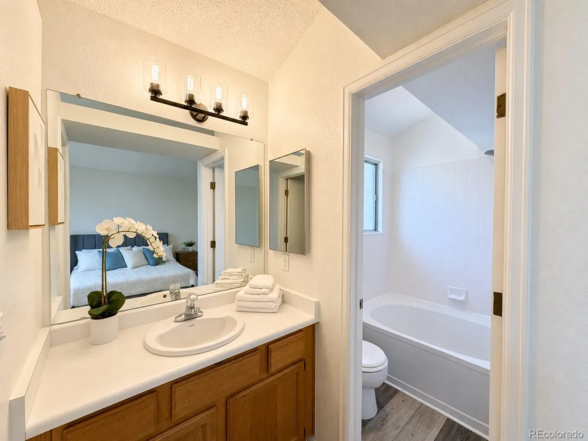 4905 N Sungold Lane Castle Rock CO 80109 | MLS #REC3069301 07242026005805 1200 21