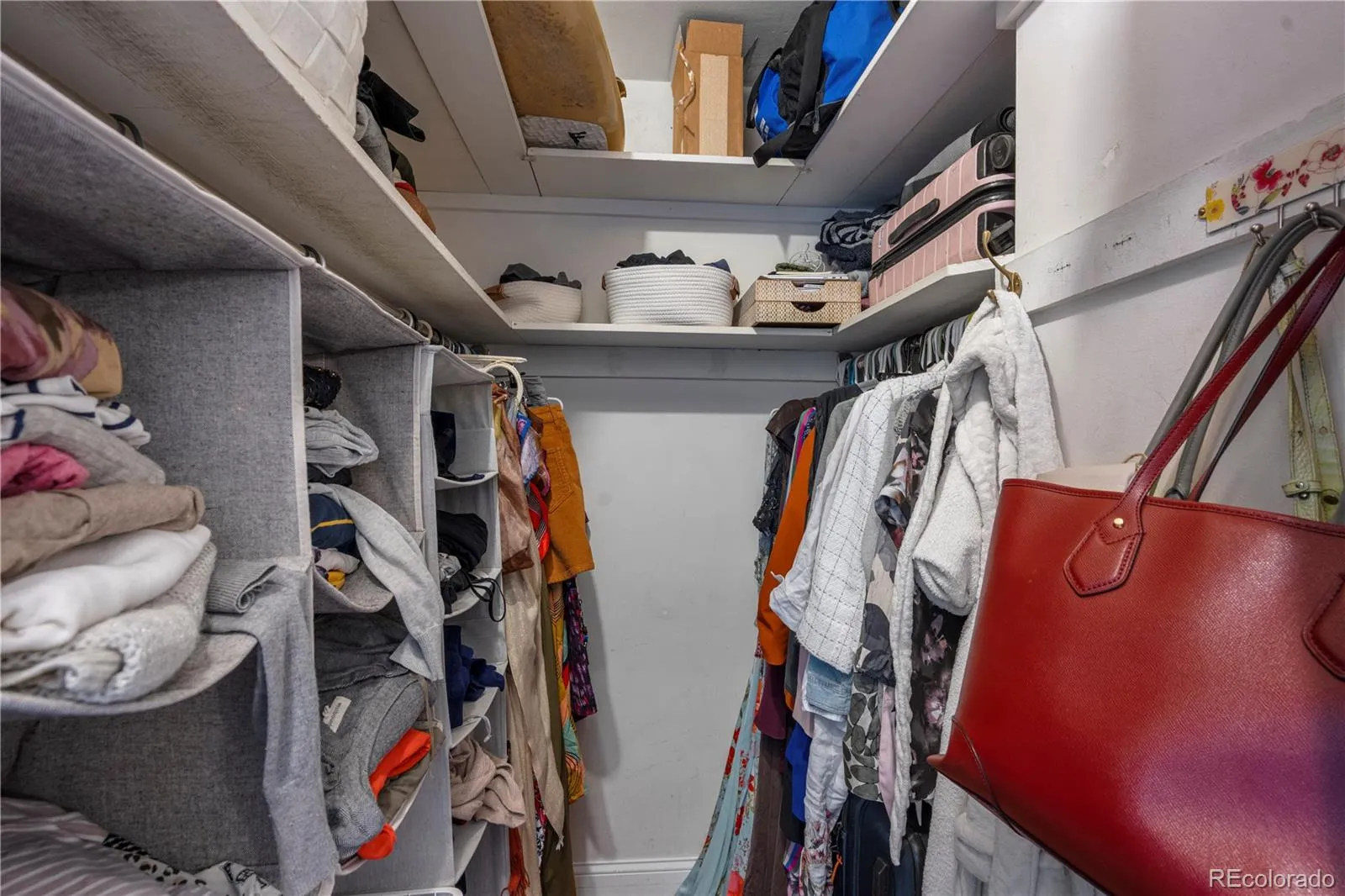 04162026164052 1600 16